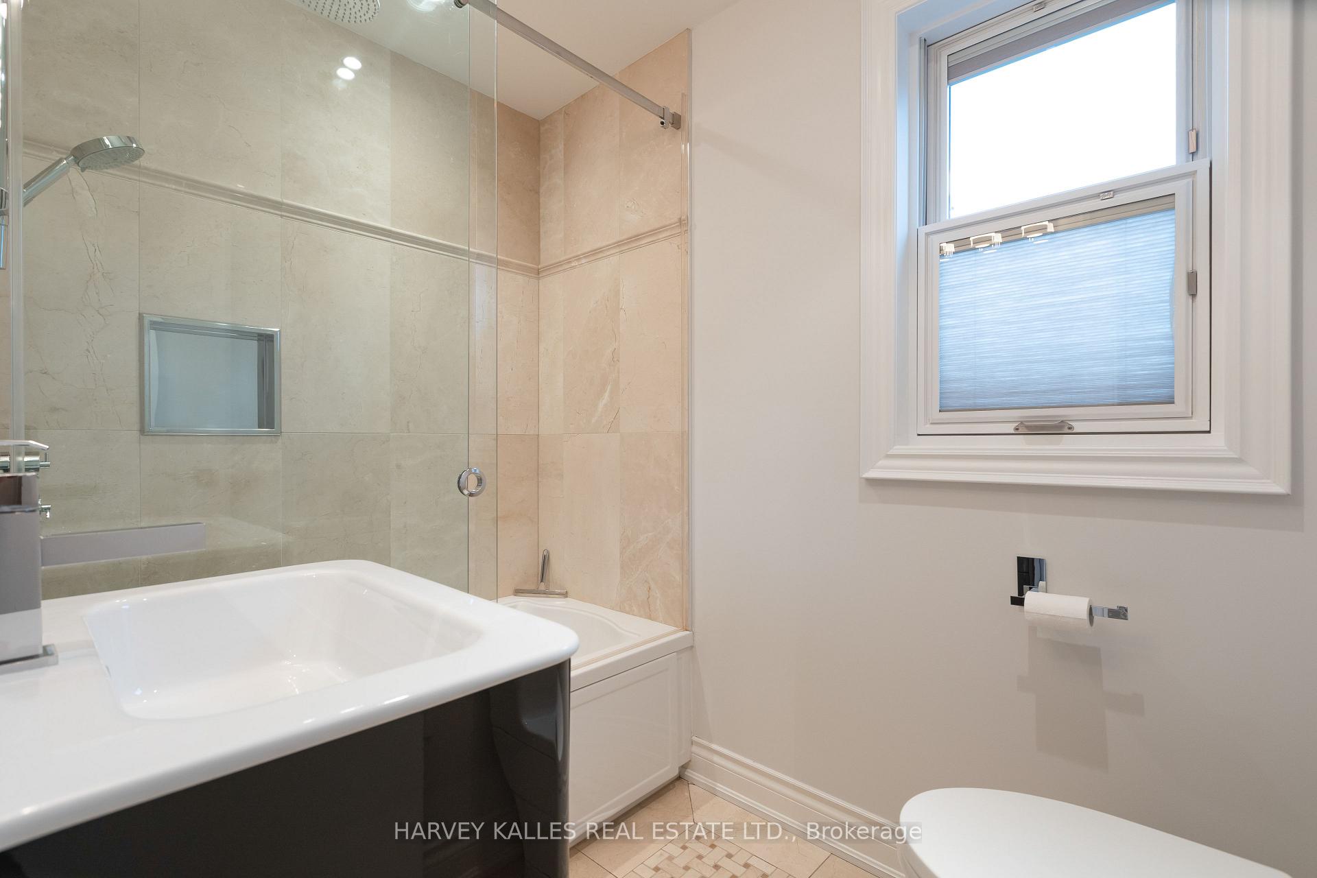 Photo 23 of 536 Blythwood Road, North York, Bridle Path-Sunnybrook-York Mills — HOMEH
