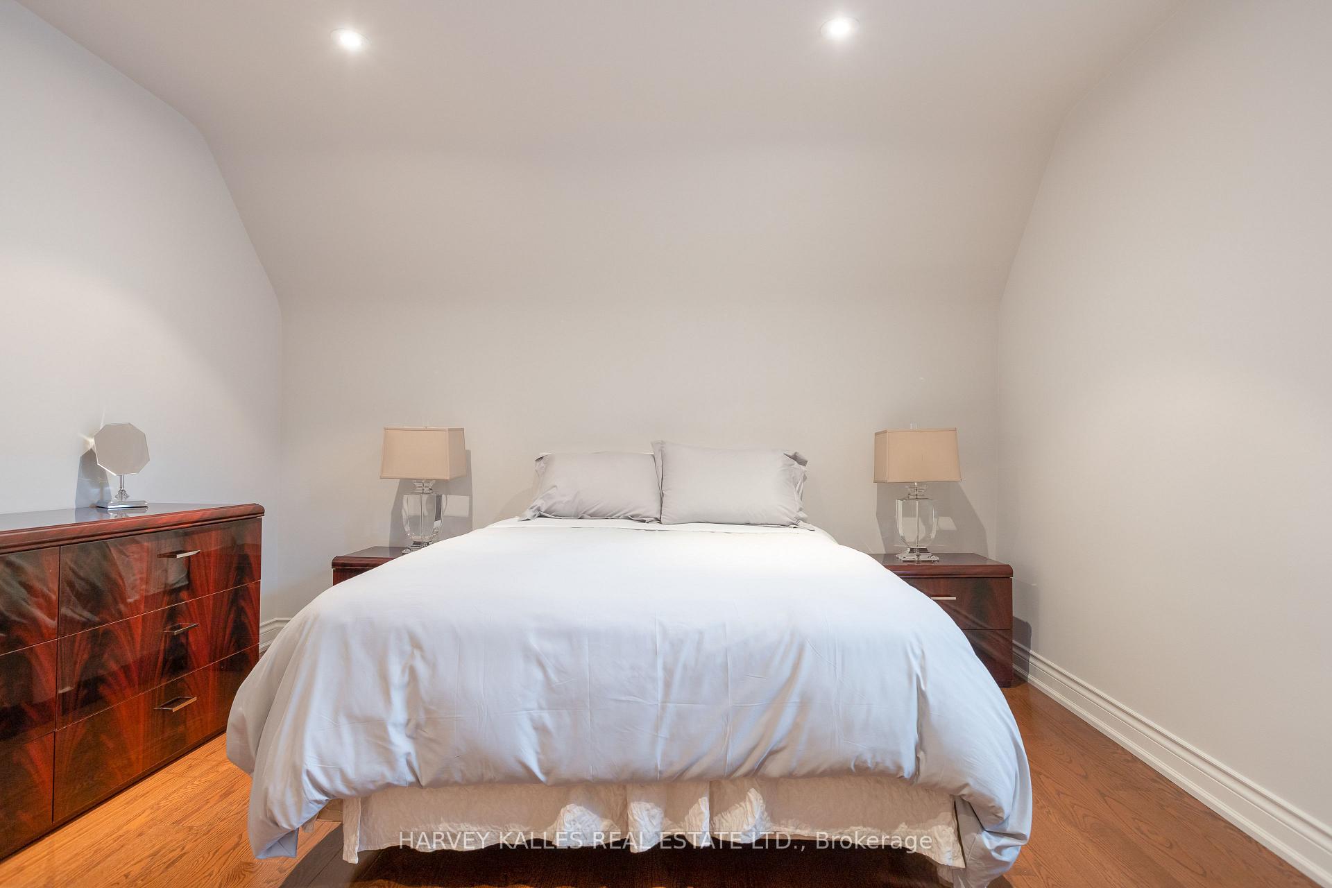 Photo 25 of 536 Blythwood Road, North York, Bridle Path-Sunnybrook-York Mills — HOMEH