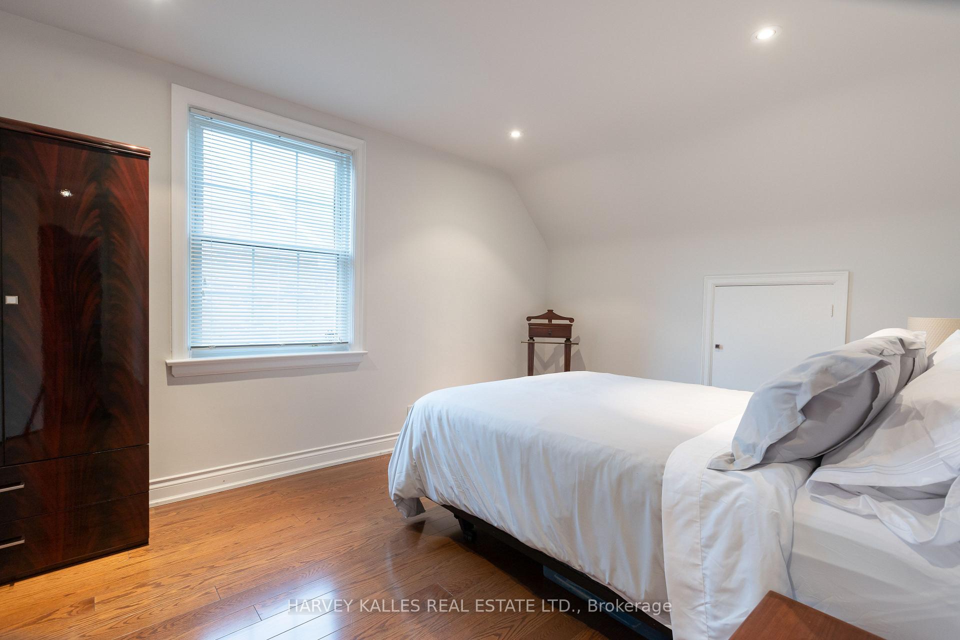 Photo 27 of 536 Blythwood Road, North York, Bridle Path-Sunnybrook-York Mills — HOMEH