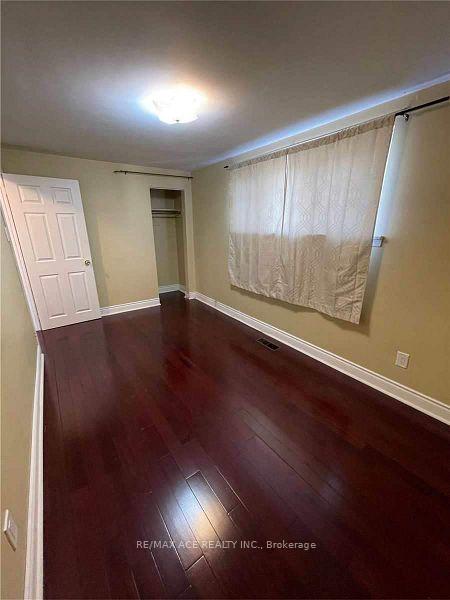 Photo 5 of Unit Lower, 40 Cavehill Crescent, Scarborough, Wexford-Maryvale — HOMEH