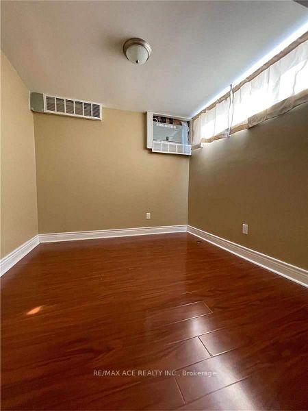 Photo 16 of Unit Lower, 40 Cavehill Crescent, Scarborough, Wexford-Maryvale — HOMEH