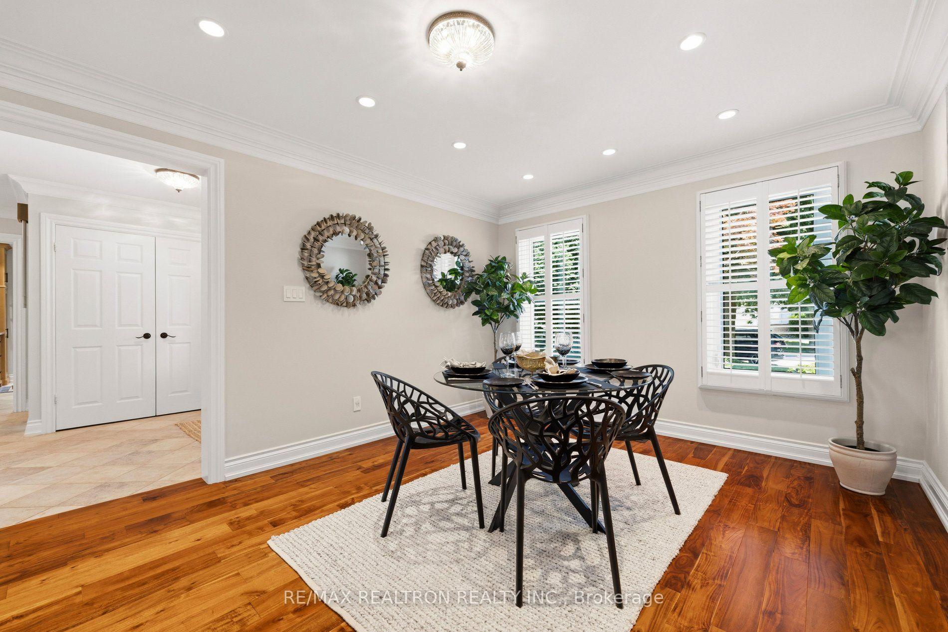 Photo 5 of 86 Reeve Drive, Markham, Markham Village — HOMEH
