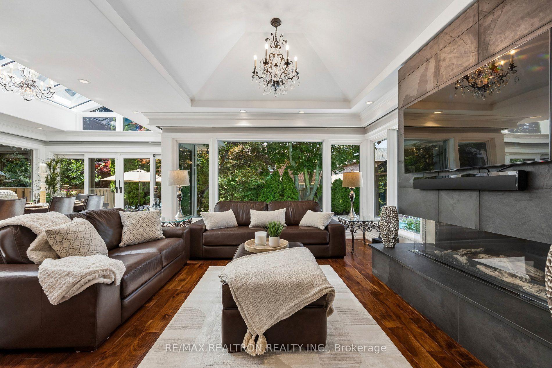 Photo 16 of 86 Reeve Drive, Markham, Markham Village — HOMEH