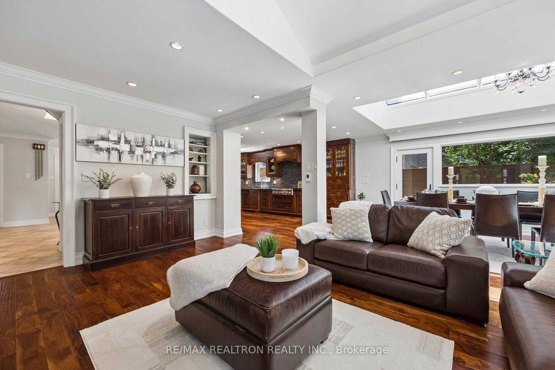 Photo 18 of 86 Reeve Drive, Markham, Markham Village — HOMEH