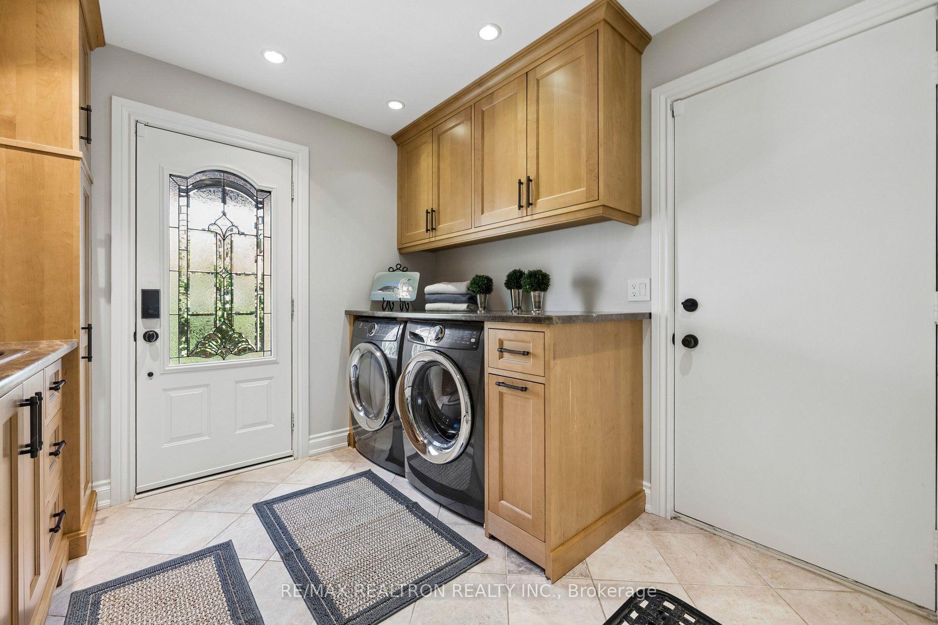 Photo 21 of 86 Reeve Drive, Markham, Markham Village — HOMEH