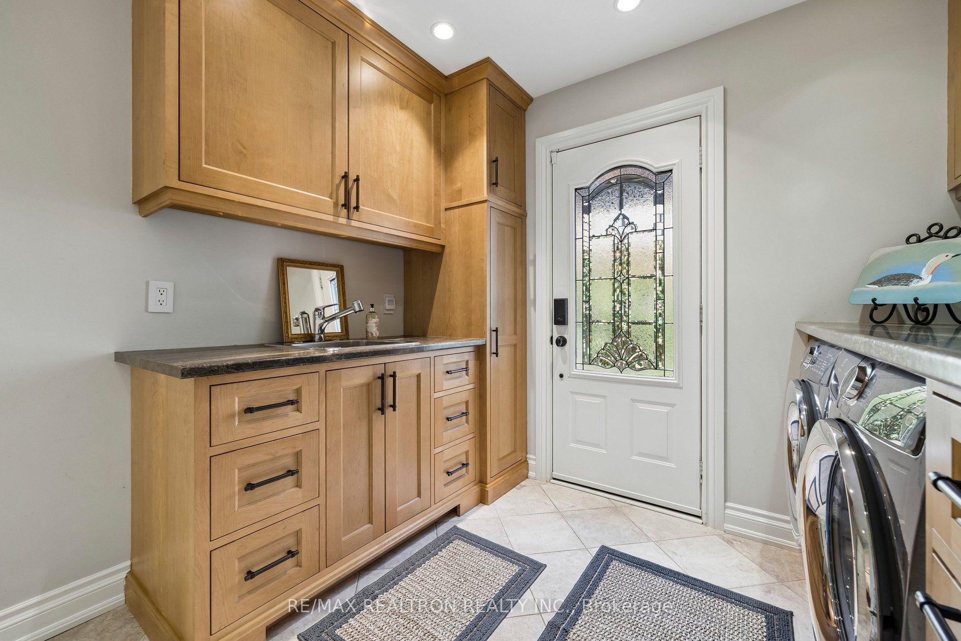 Photo 22 of 86 Reeve Drive, Markham, Markham Village — HOMEH