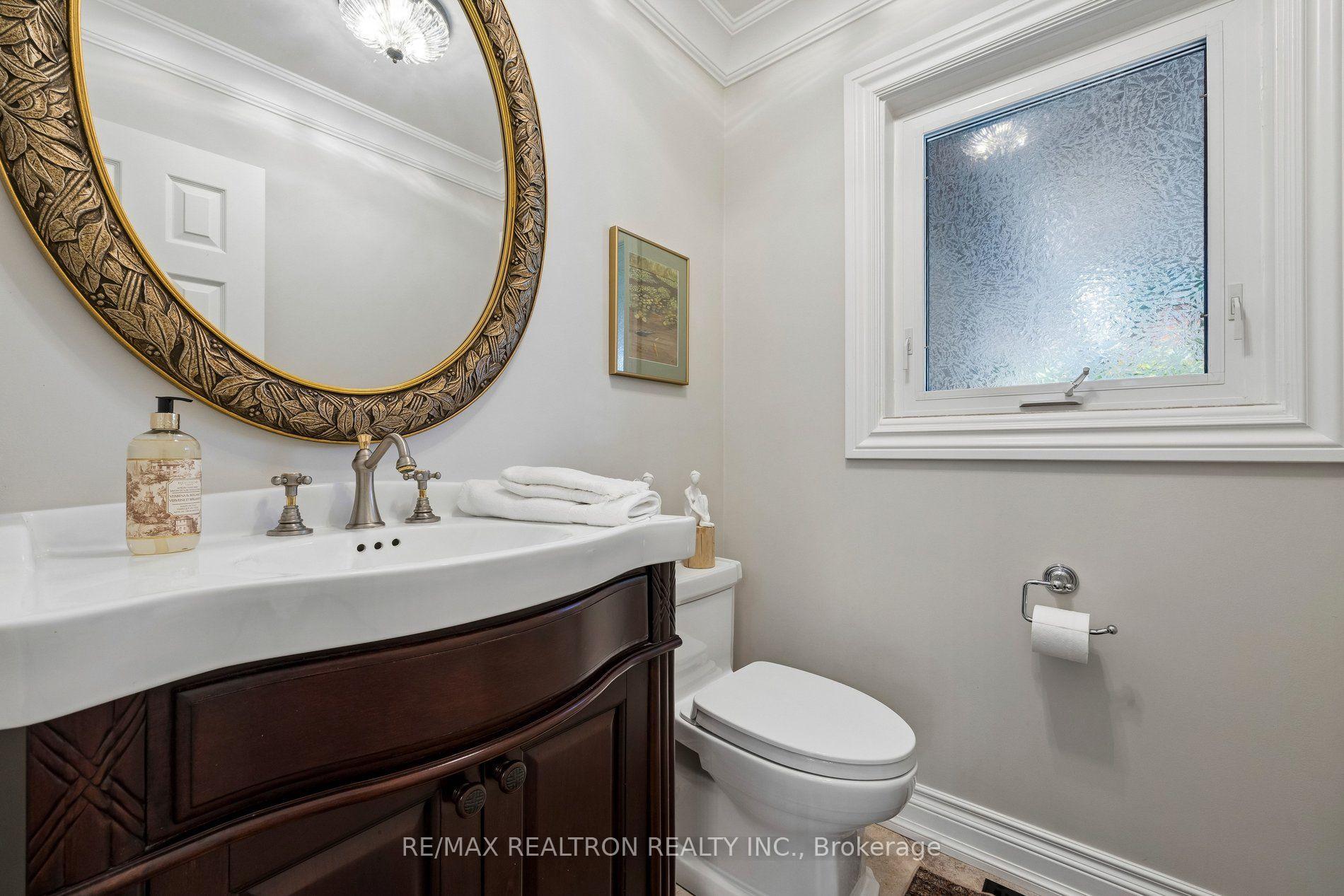 Photo 23 of 86 Reeve Drive, Markham, Markham Village — HOMEH