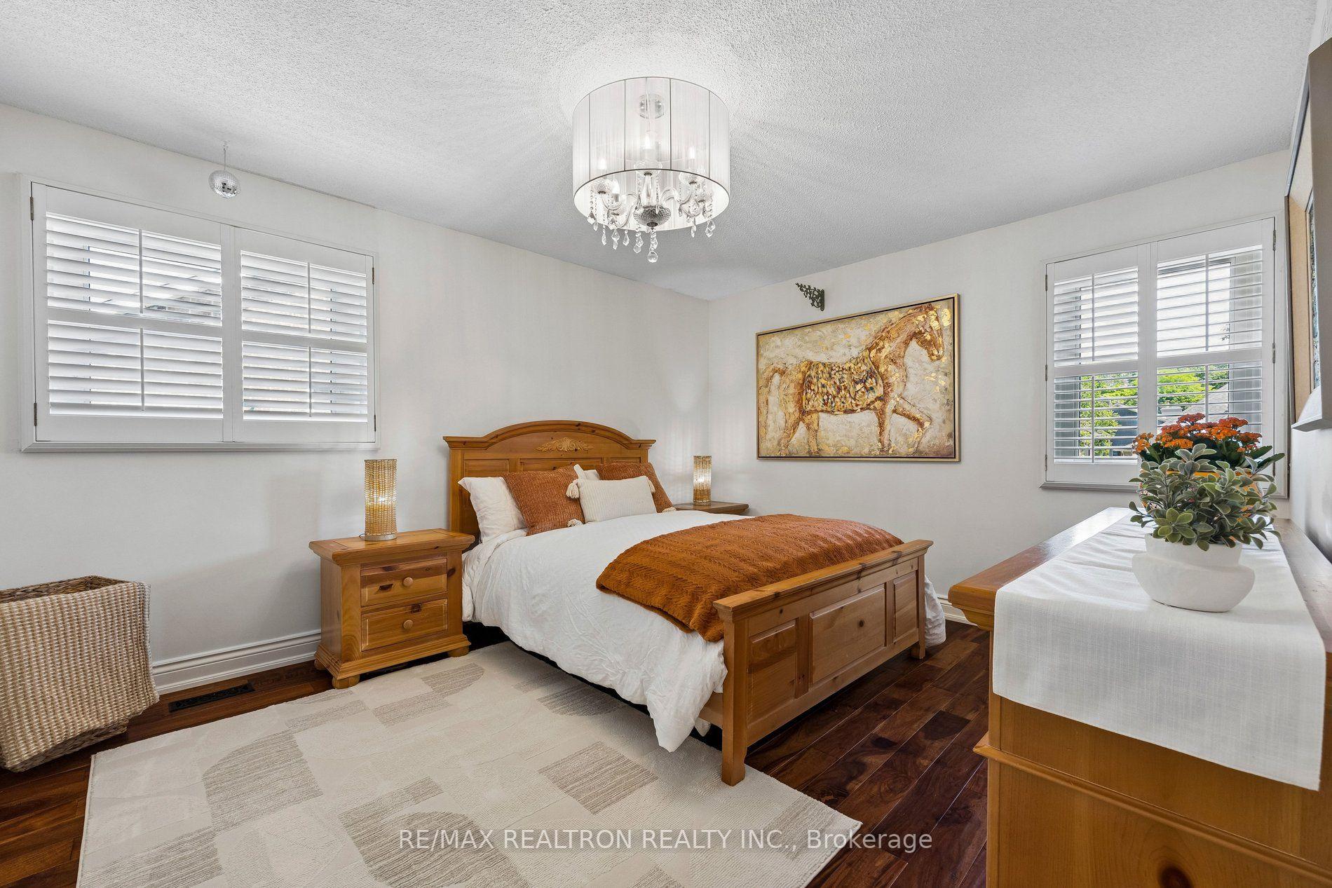 Photo 28 of 86 Reeve Drive, Markham, Markham Village — HOMEH