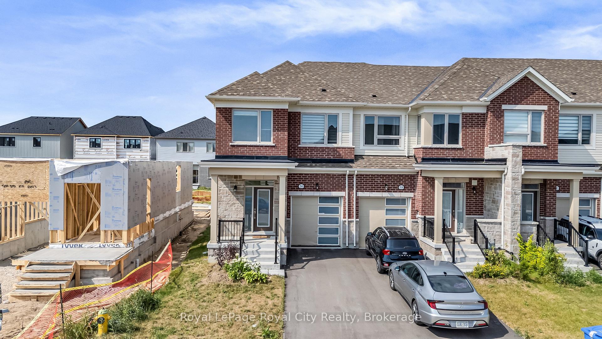 Photo 3 of 36 Prest Way, Centre Wellington, Fergus — HOMEH