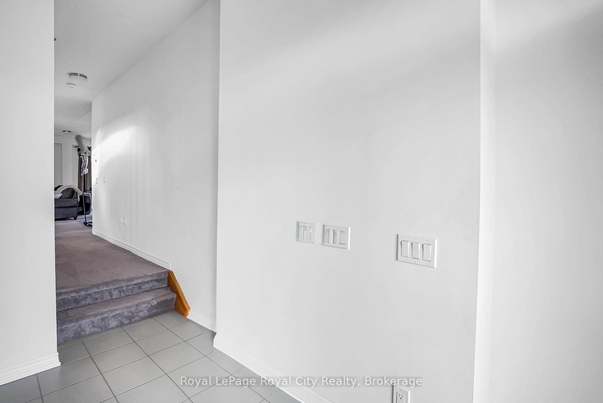 Photo 6 of 36 Prest Way, Centre Wellington, Fergus — HOMEH