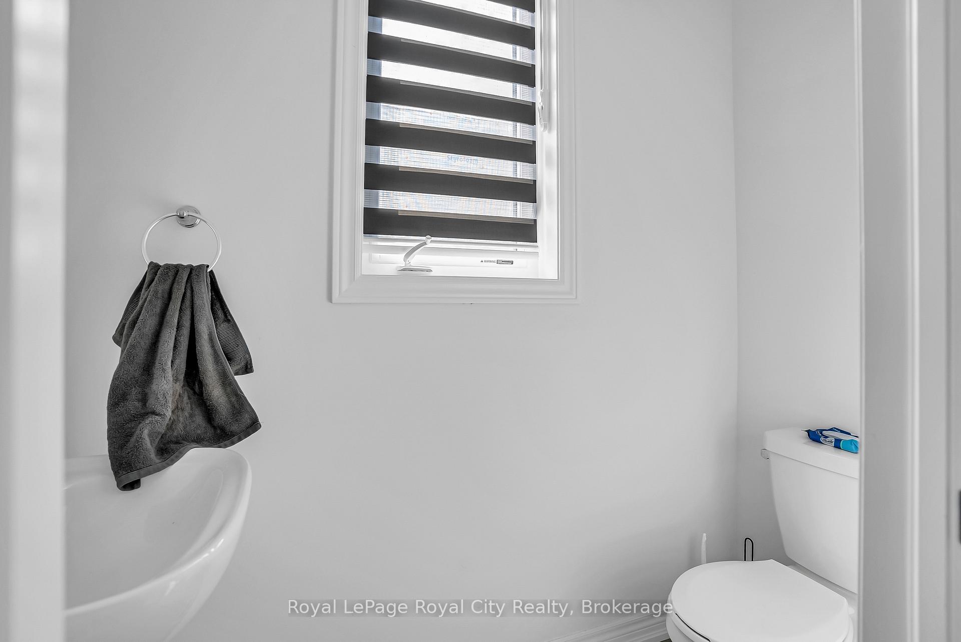 Photo 30 of 36 Prest Way, Centre Wellington, Fergus — HOMEH