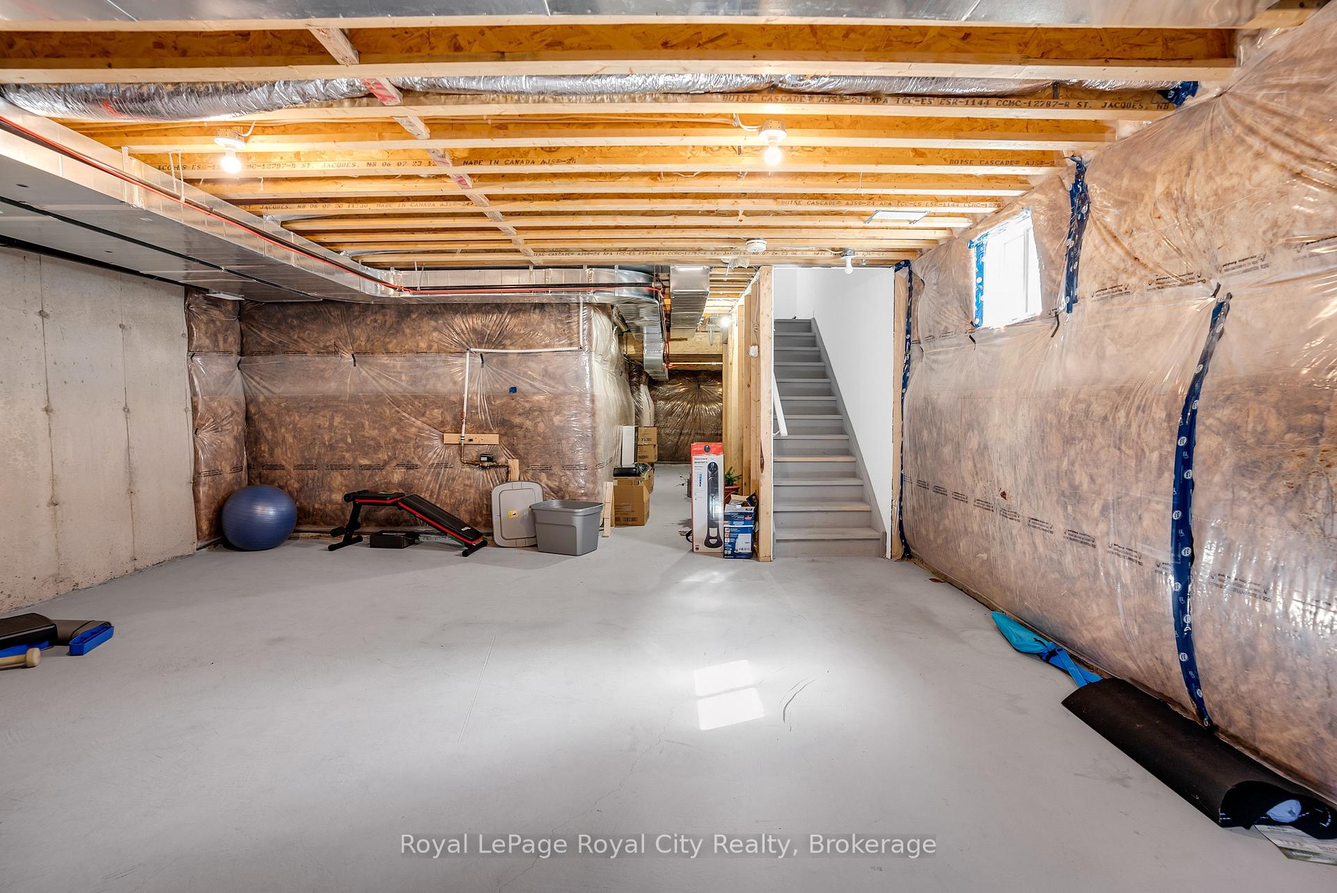 Photo 31 of 36 Prest Way, Centre Wellington, Fergus — HOMEH