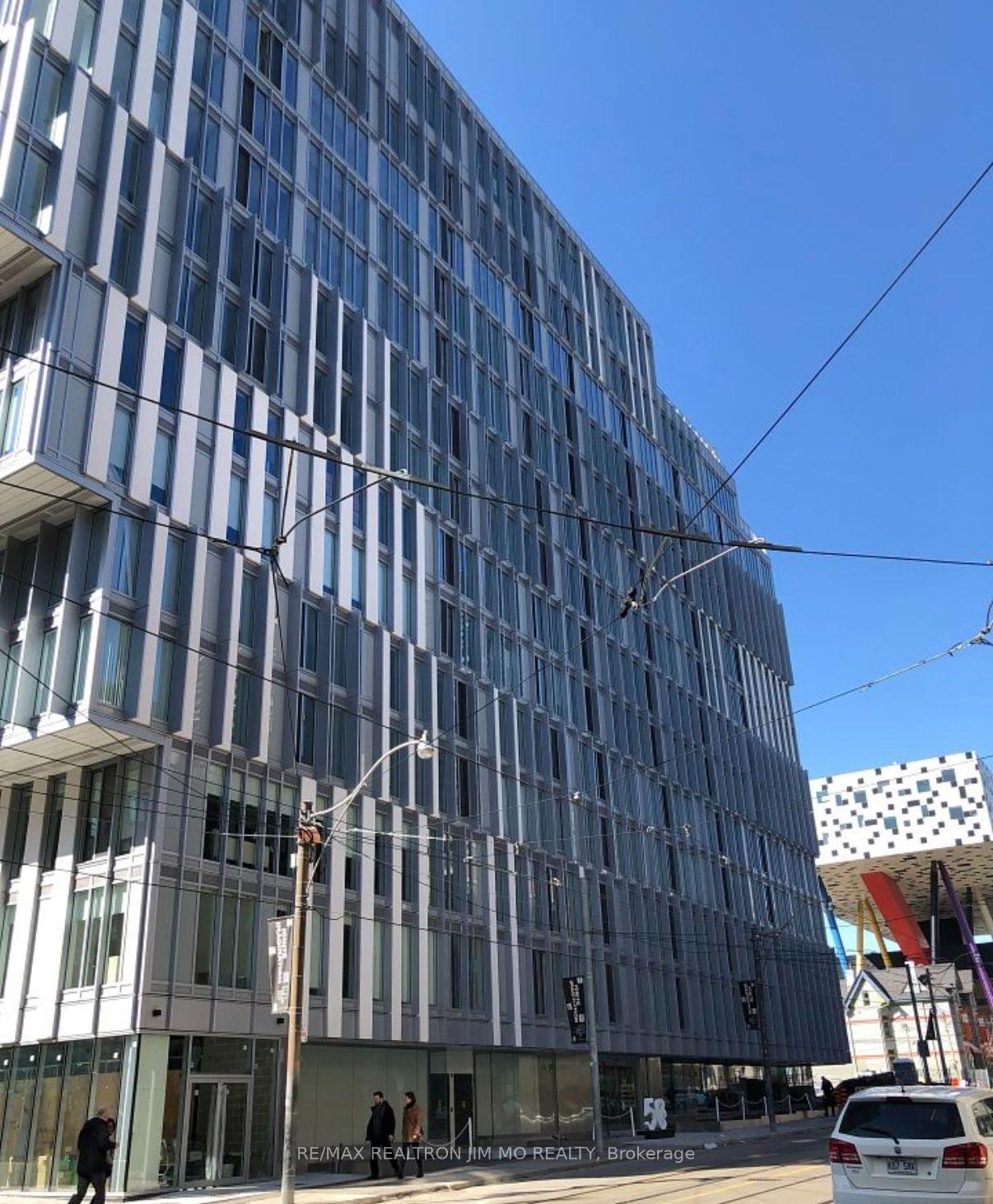 Front of Unit 1212, 50 Mccaul Street