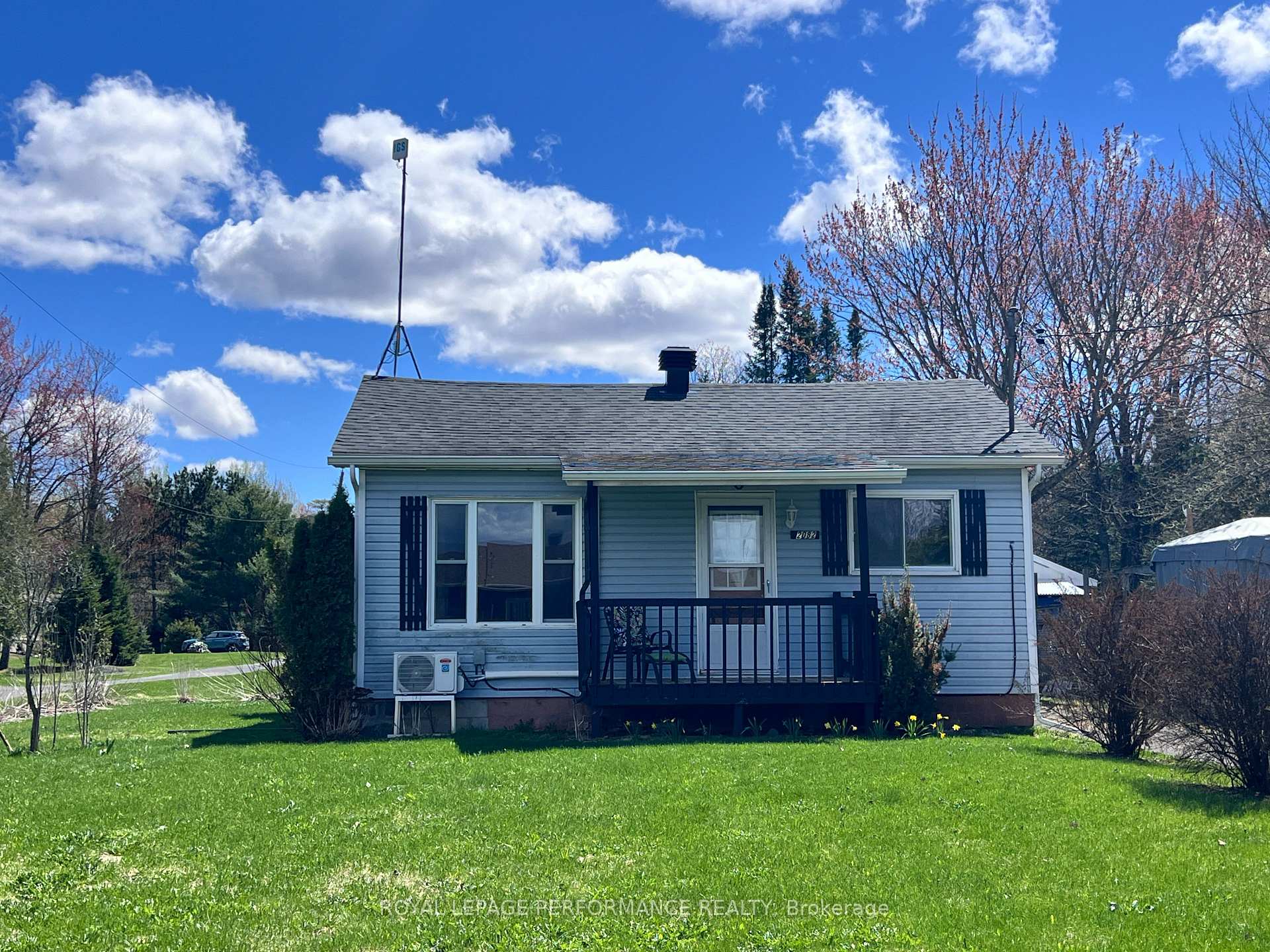 Photo 1 of 2082 Sandy Hill Road, Champlain, L'Orignal — HOMEH