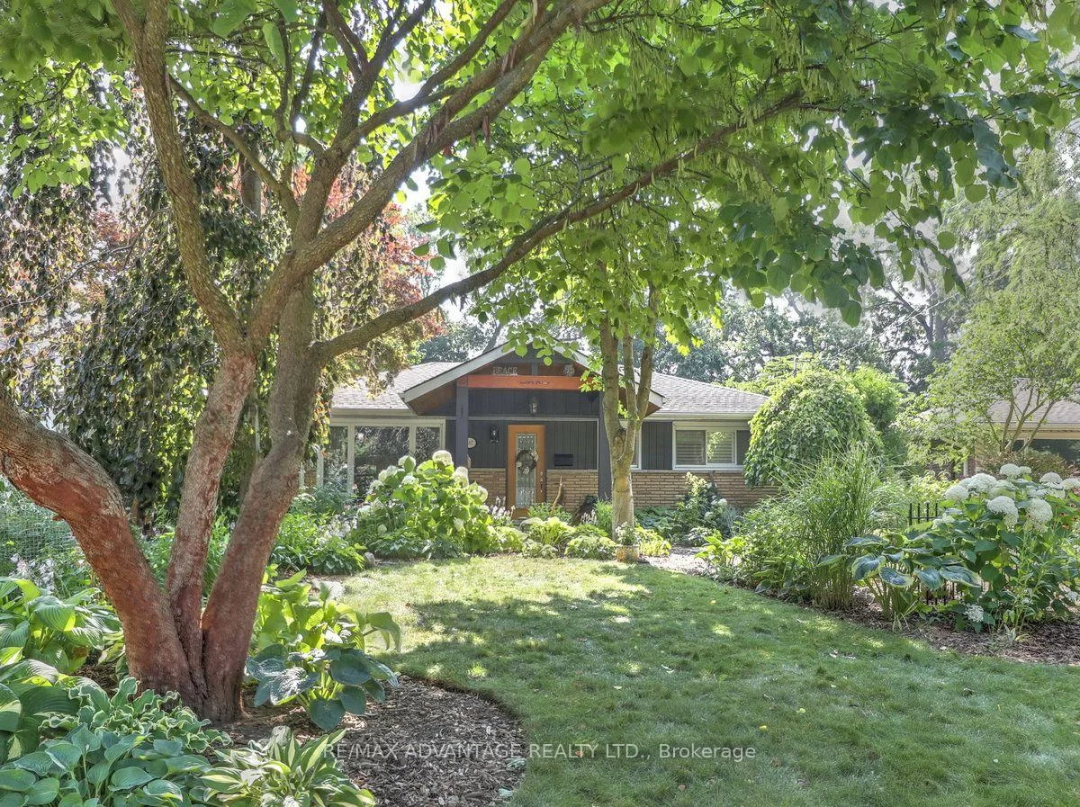 Photo 8 of 467 Jellicoe Crescent, London, South K — HOMEH