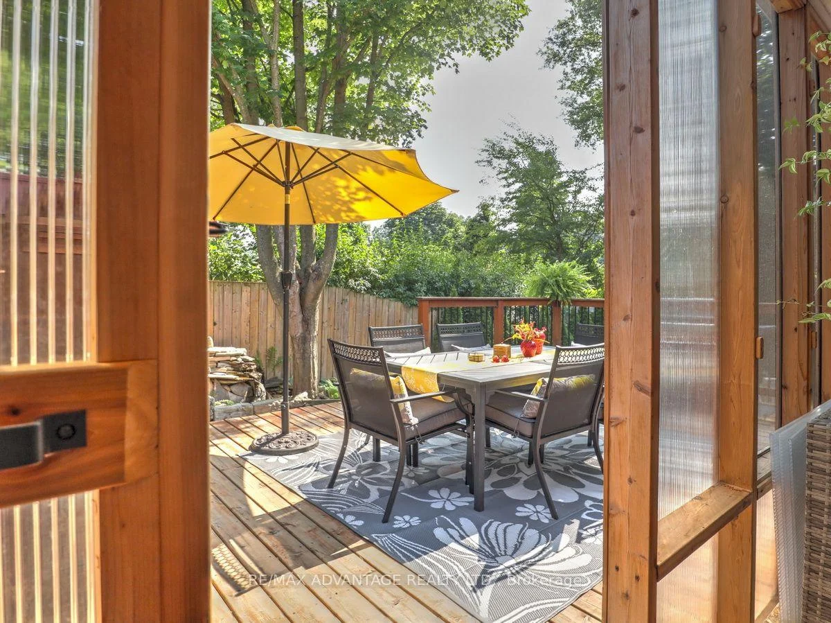Photo 27 of 467 Jellicoe Crescent, London, South K — HOMEH