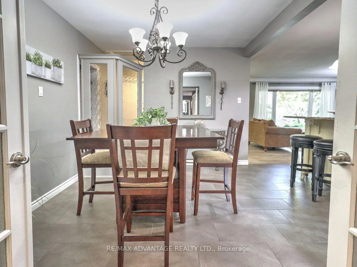 Photo 67 of 467 Jellicoe Crescent, London, South K — HOMEH