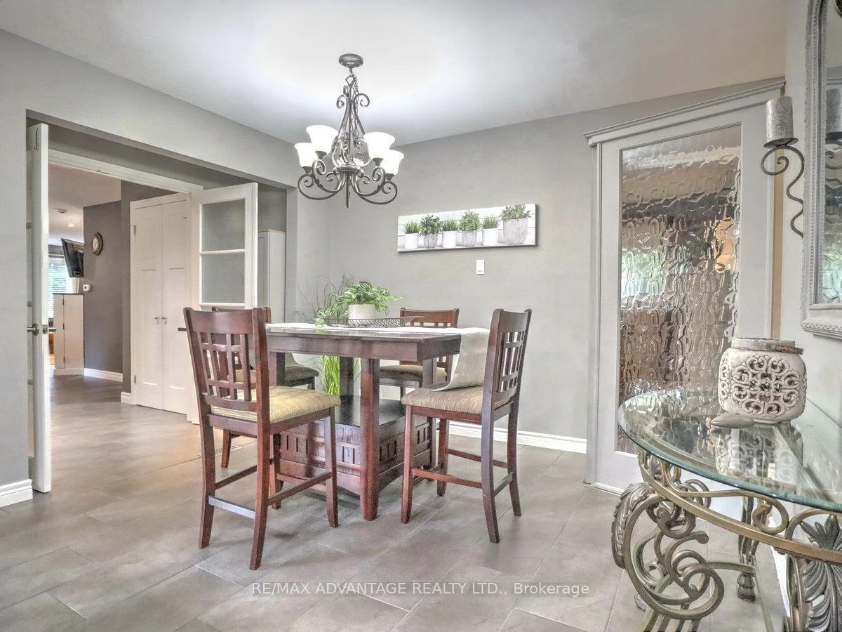 Photo 77 of 467 Jellicoe Crescent, London, South K — HOMEH