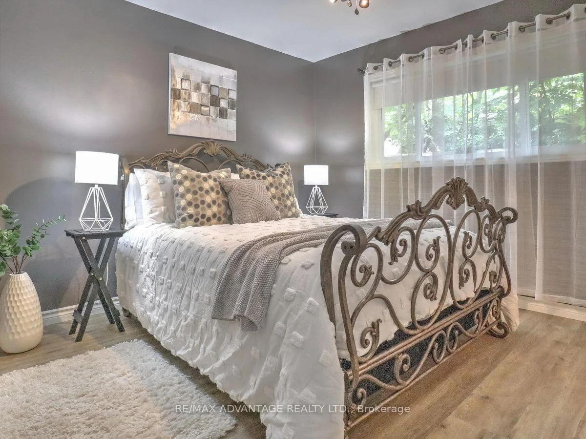 Photo 82 of 467 Jellicoe Crescent, London, South K — HOMEH
