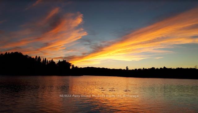Photo 2 of 634 WA Whitestone Lake, Whitestone, Hagerman — HOMEH