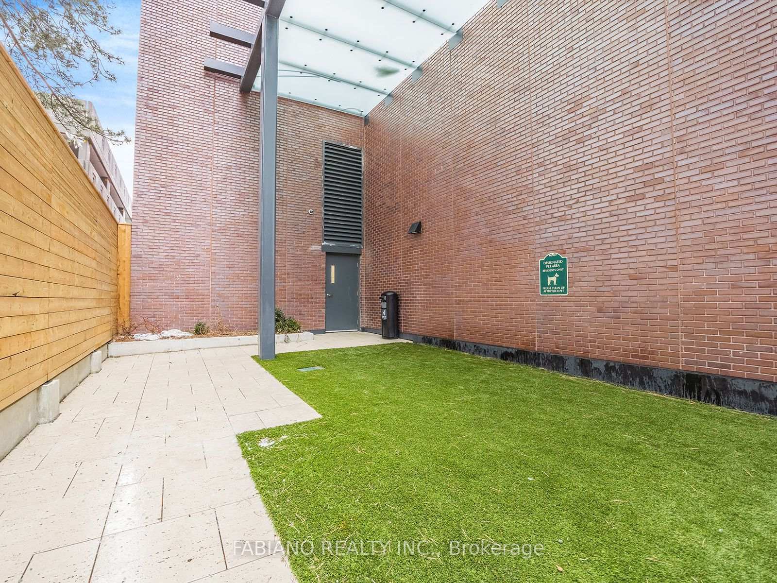 Photo 47 of Unit 1313, 28 Ann Street, Mississauga, Port Credit — HOMEH