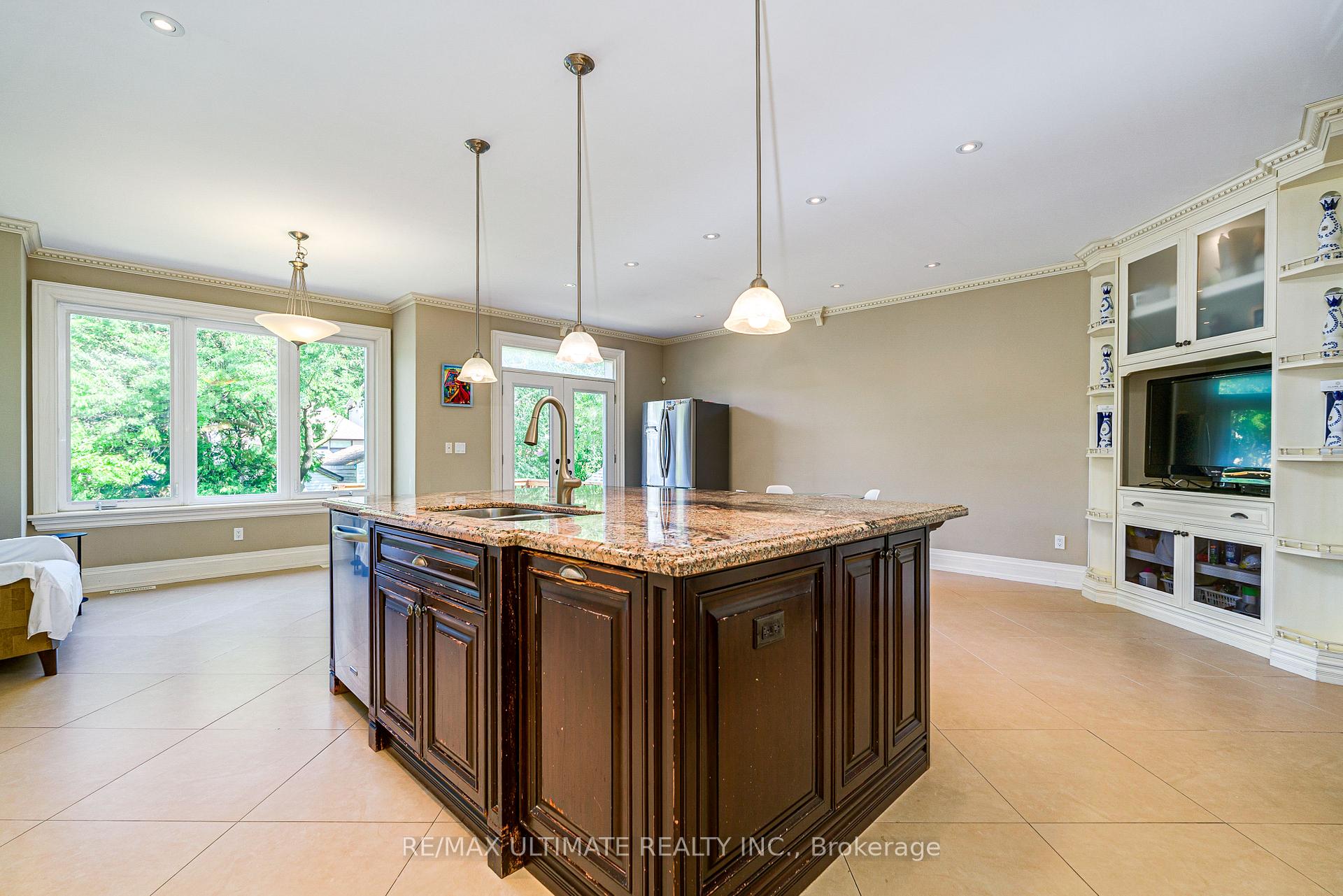 Photo 17 of 90 Howick Avenue, Toronto, Weston-Pellam Park — HOMEH
