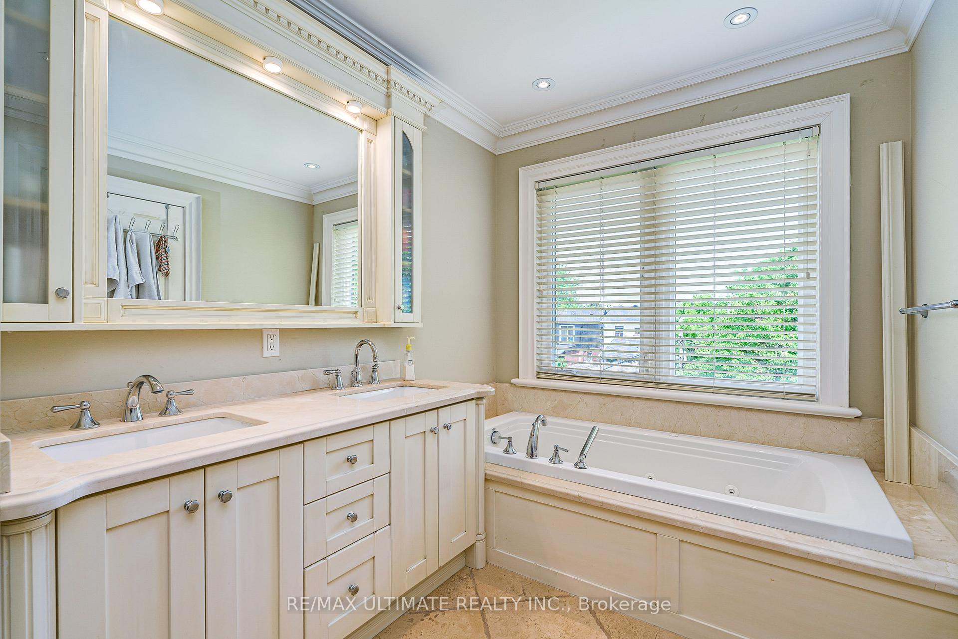 Photo 33 of 90 Howick Avenue, Toronto, Weston-Pellam Park — HOMEH