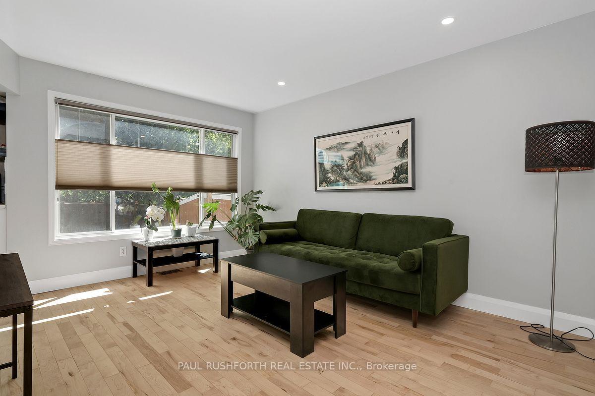 Photo 5 of 70 Sheppard's Glen Avenue, Ottawa, Kanata - Emerald Meadows/Trailwest — HOMEH