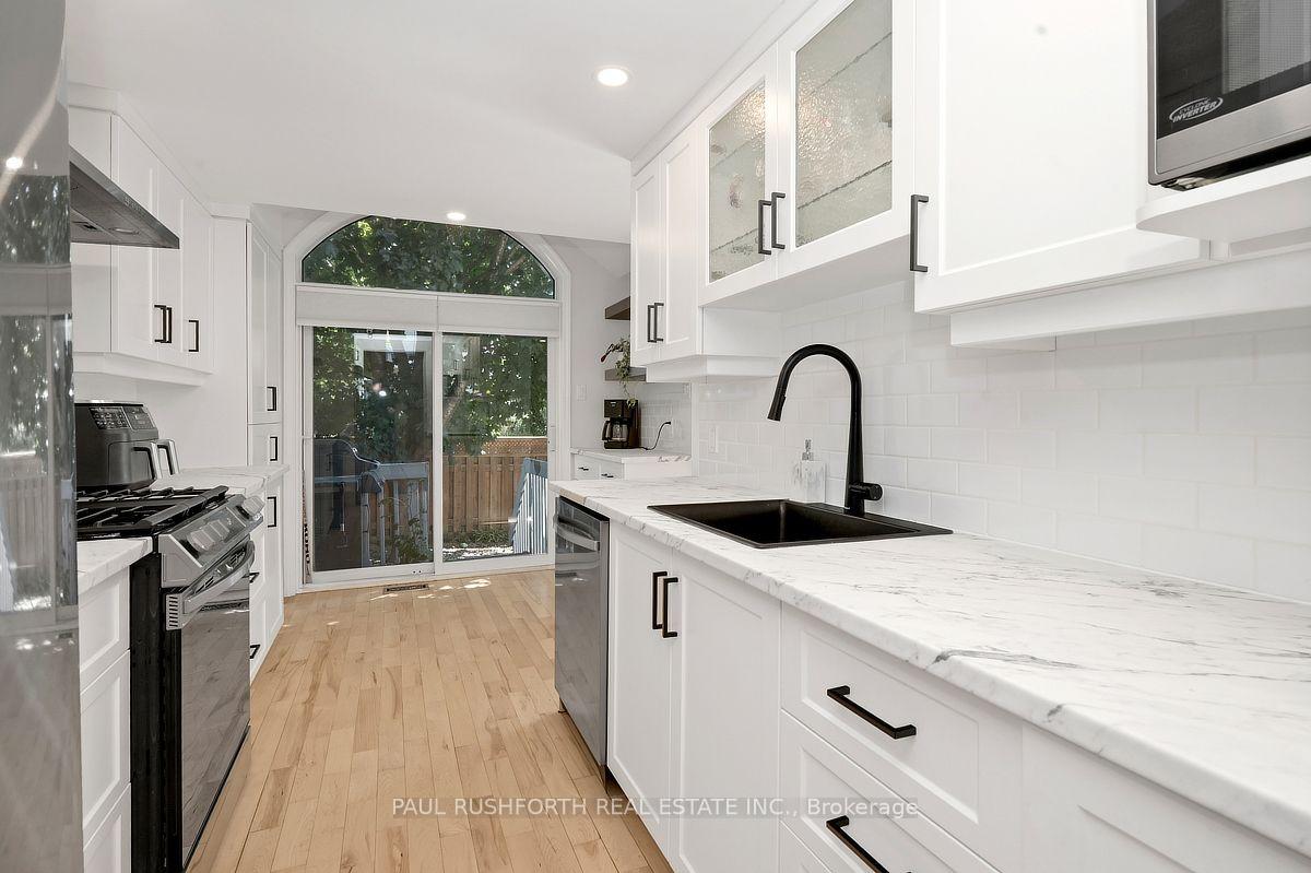 Photo 11 of 70 Sheppard's Glen Avenue, Ottawa, Kanata - Emerald Meadows/Trailwest — HOMEH