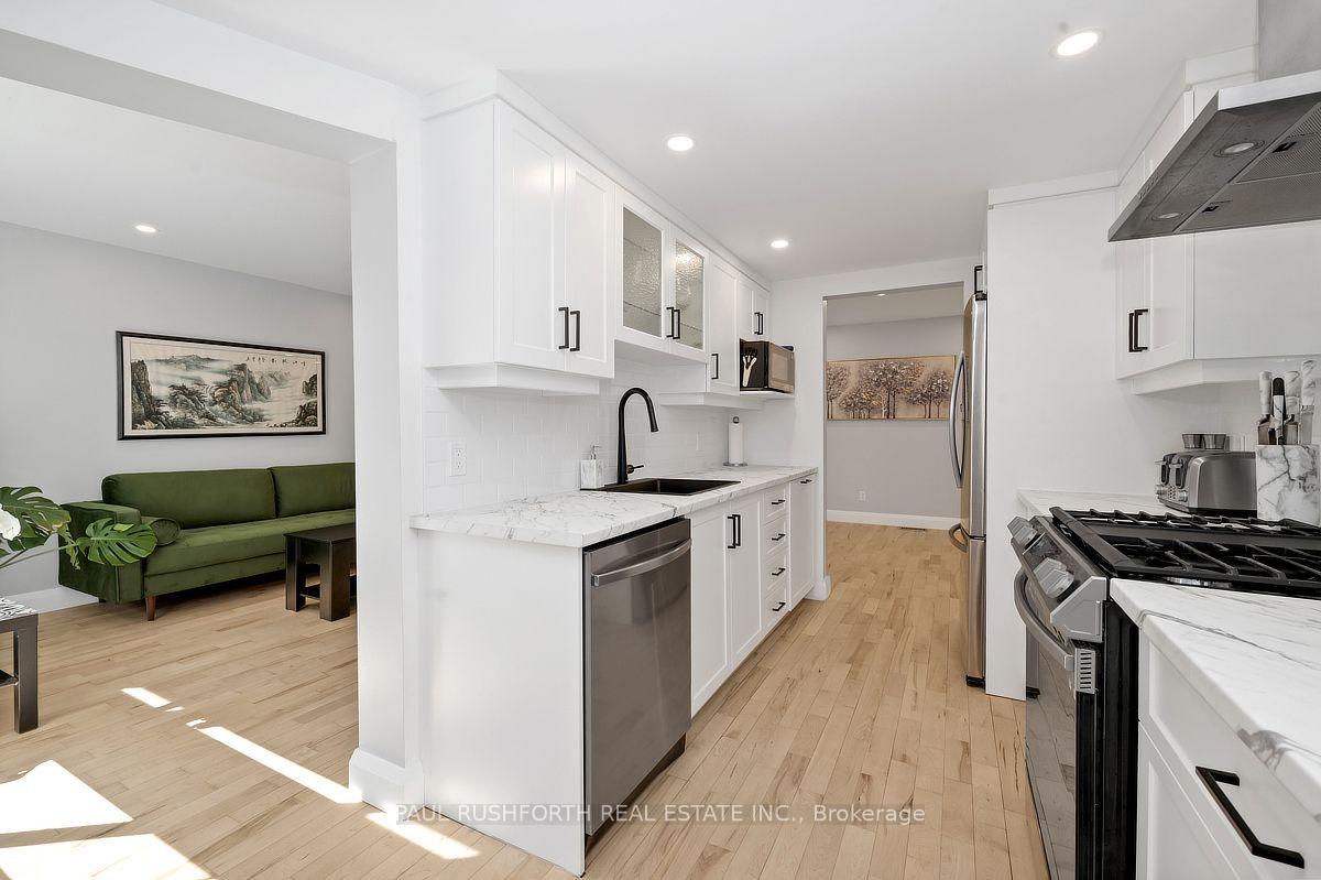 Photo 13 of 70 Sheppard's Glen Avenue, Ottawa, Kanata - Emerald Meadows/Trailwest — HOMEH