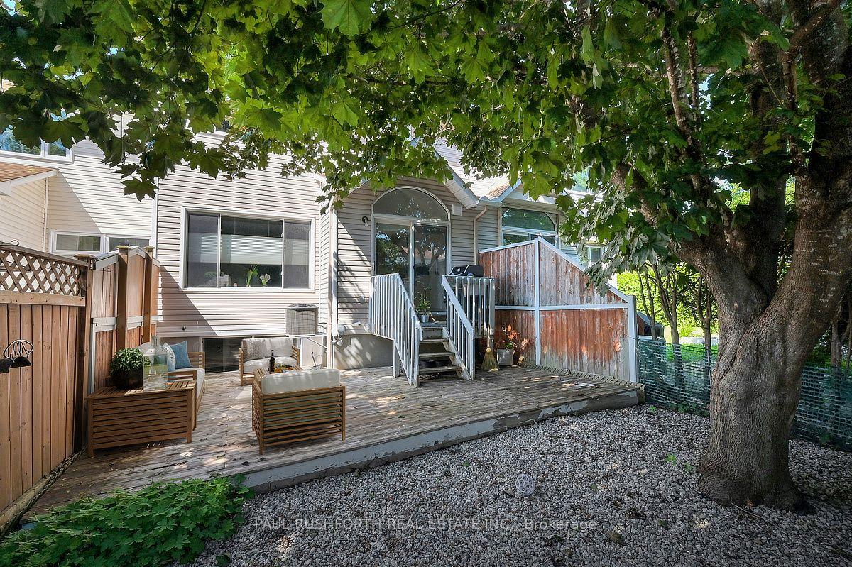 Photo 27 of 70 Sheppard's Glen Avenue, Ottawa, Kanata - Emerald Meadows/Trailwest — HOMEH