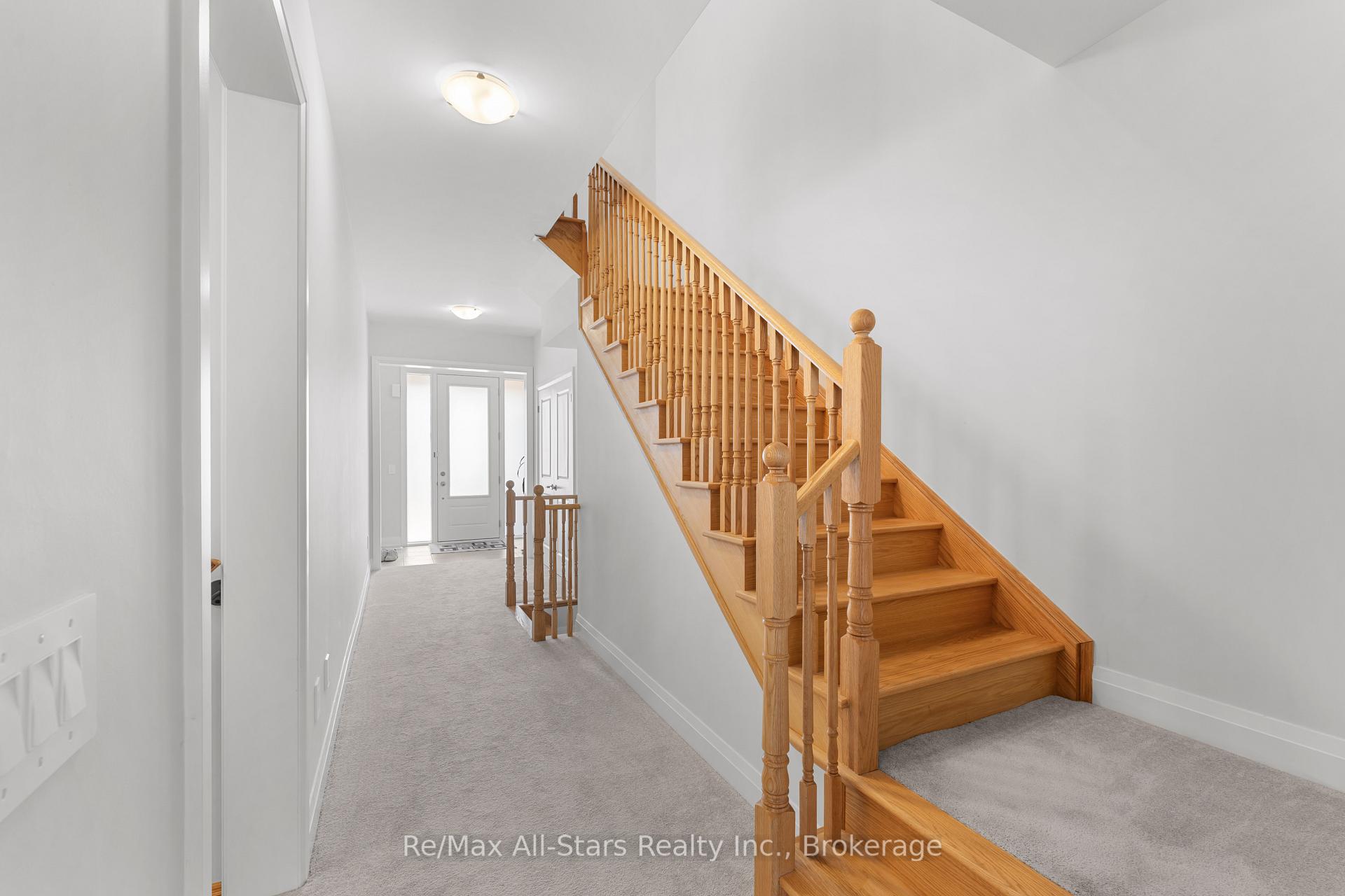Photo 14 of 7 Keenan Street, Kawartha Lakes, Lindsay — HOMEH