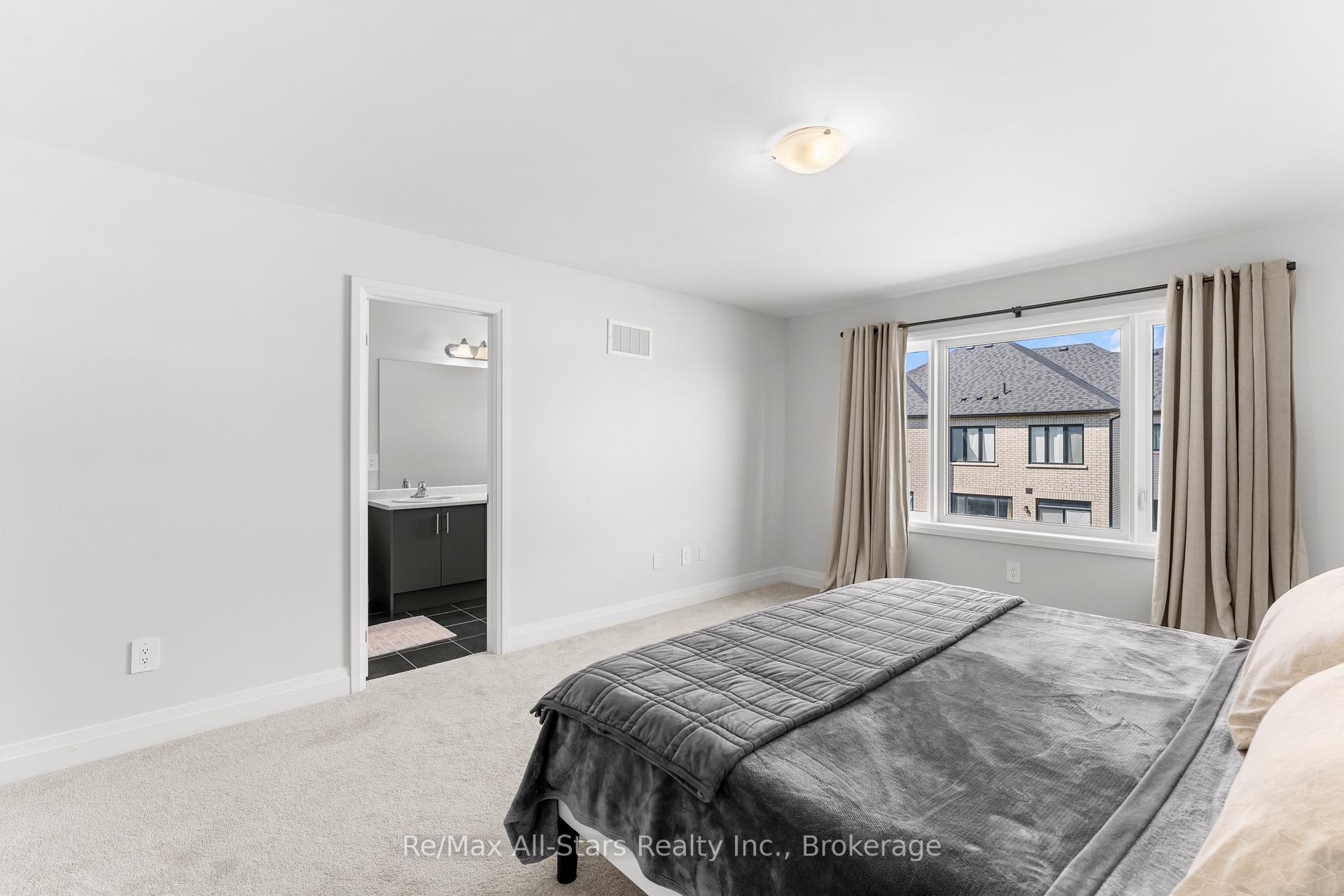 Photo 19 of 7 Keenan Street, Kawartha Lakes, Lindsay — HOMEH