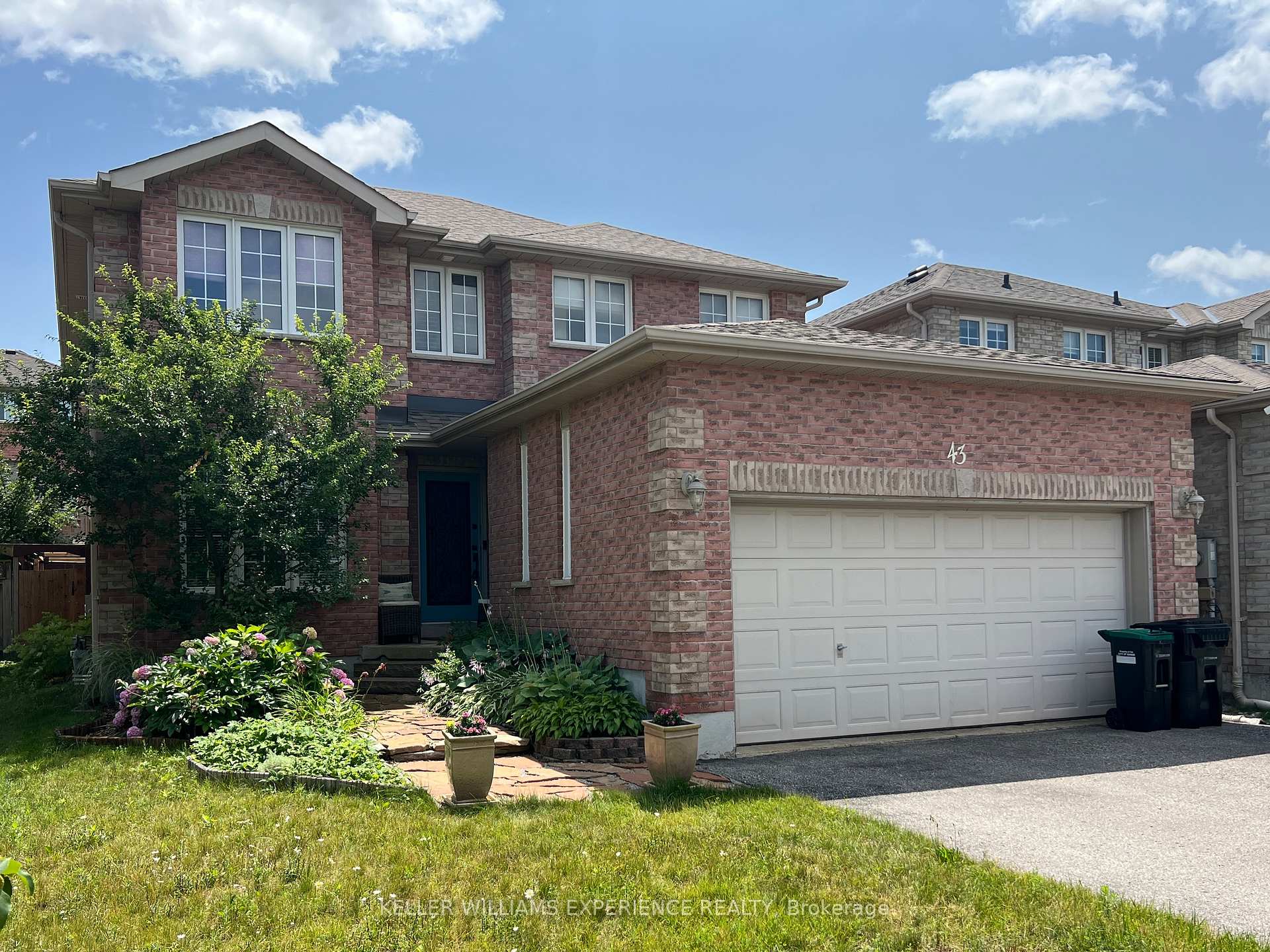 Photo 2 of 43 Dunnett Drive, Barrie, Ardagh — HOMEH