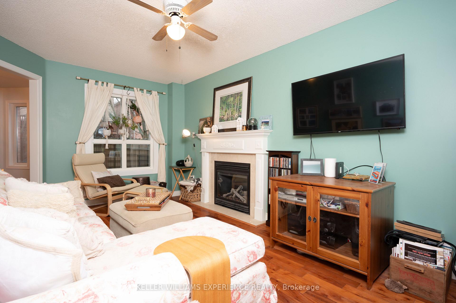 Photo 17 of 43 Dunnett Drive, Barrie, Ardagh — HOMEH
