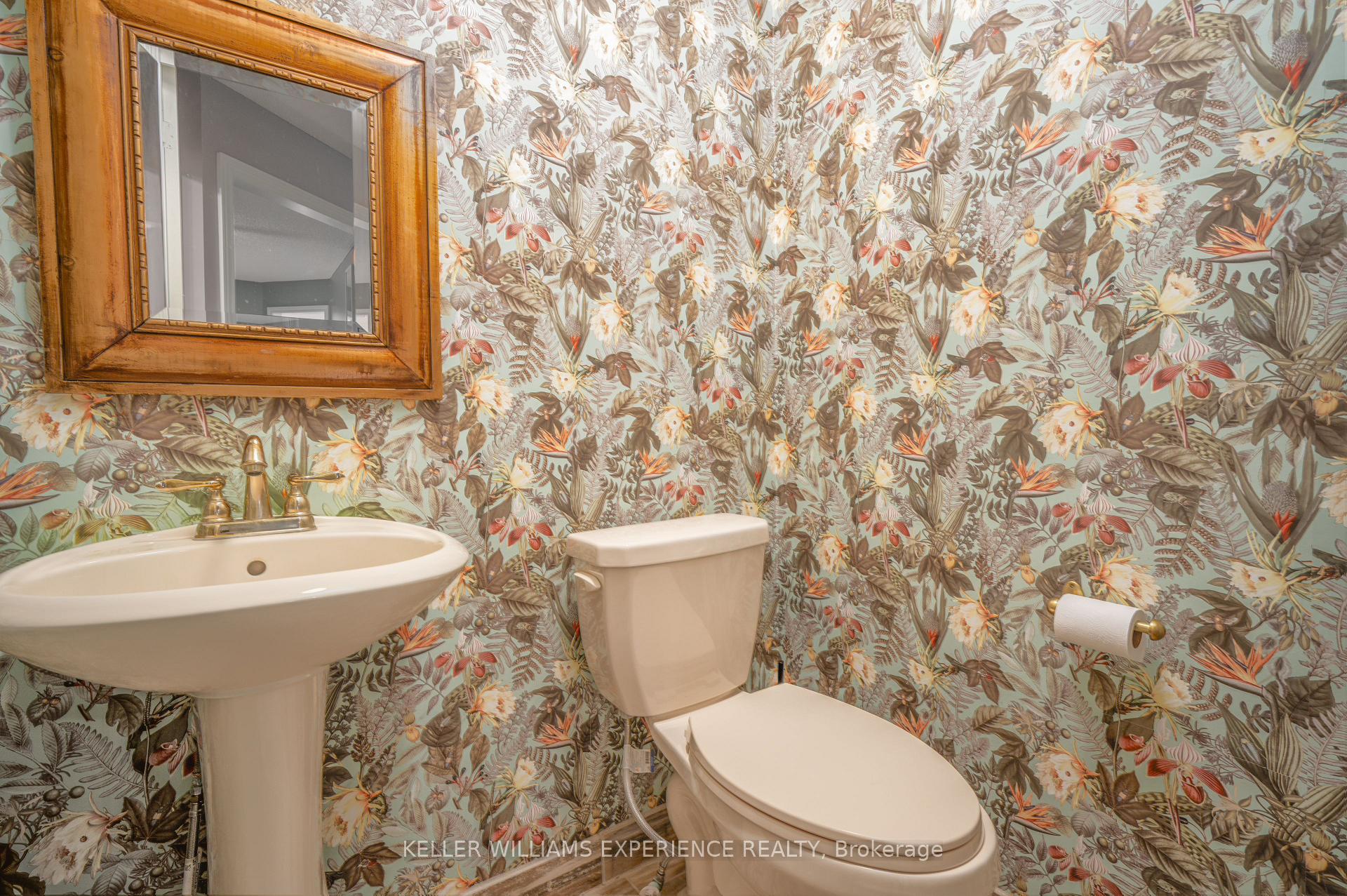 Photo 18 of 43 Dunnett Drive, Barrie, Ardagh — HOMEH