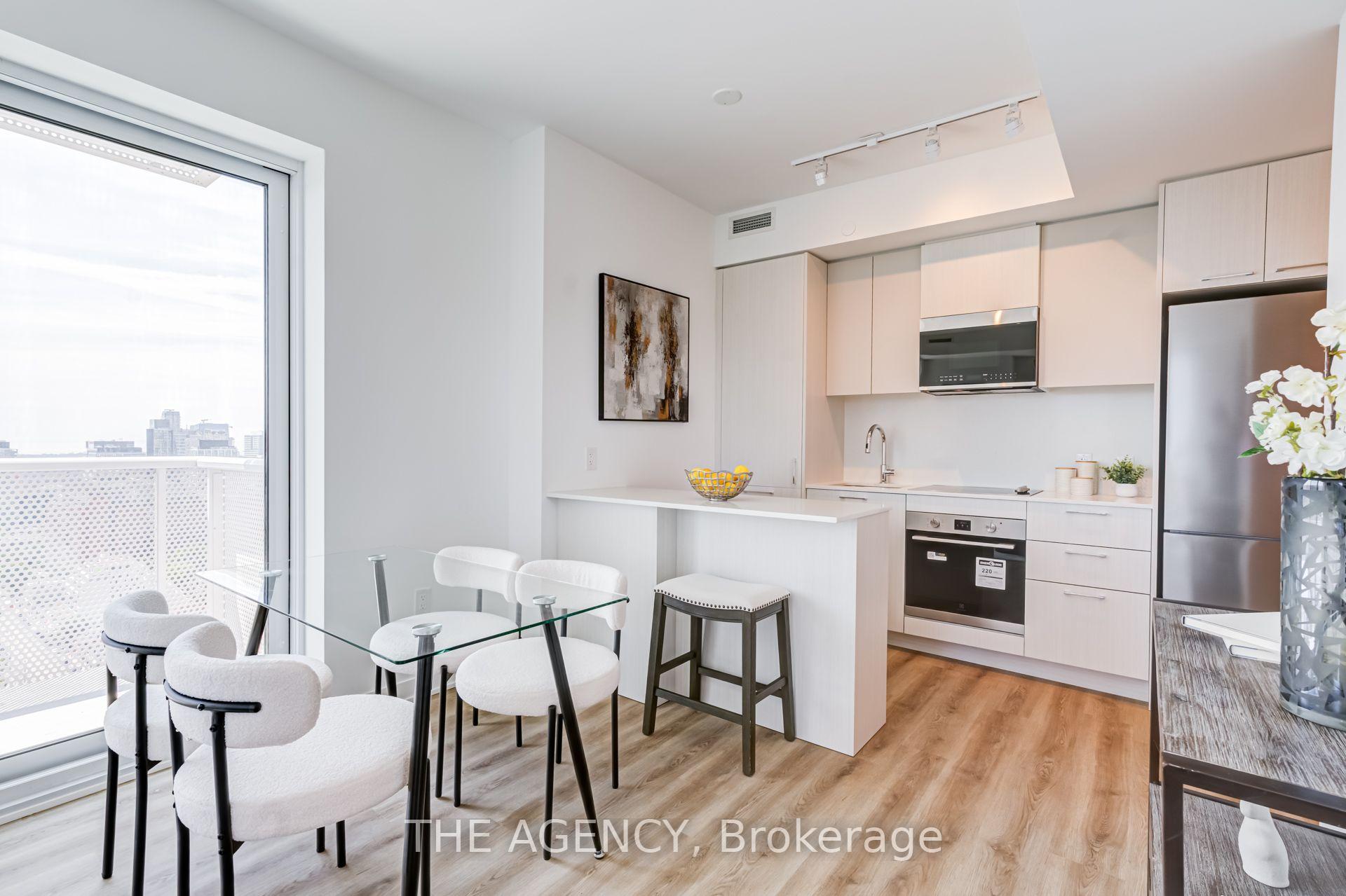 Photo 6 of Unit 2003, 10 Oak Street, Toronto, Regent Park — HOMEH