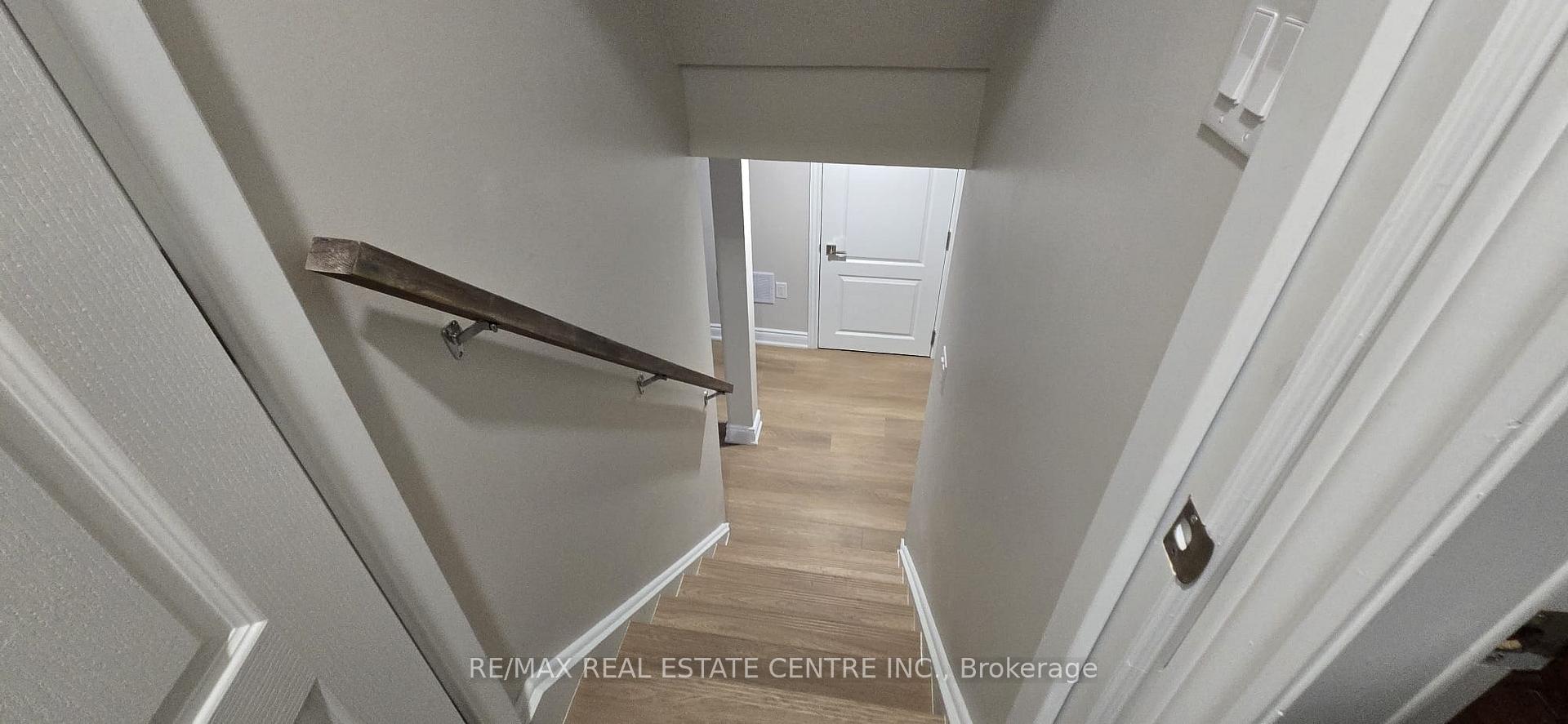 Photo 4 of Unit Bsmt., 389-1 Nairn Circle, Milton, Scott — HOMEH