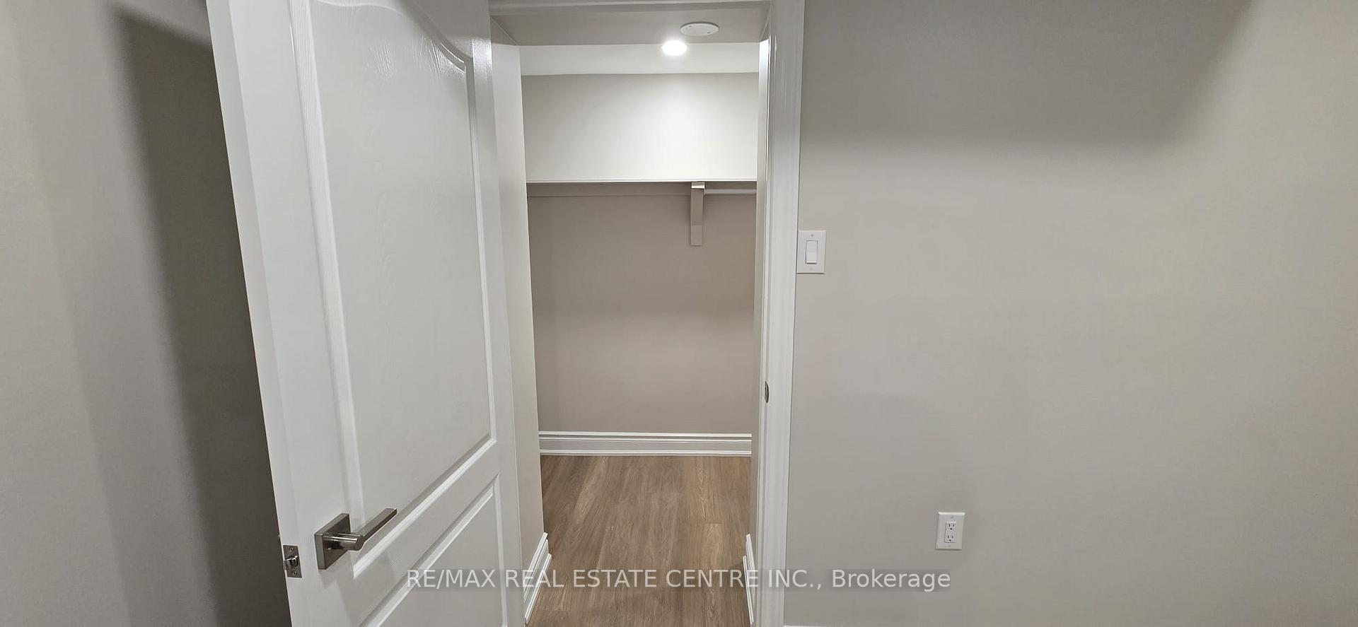 Photo 20 of Unit Bsmt., 389-1 Nairn Circle, Milton, Scott — HOMEH
