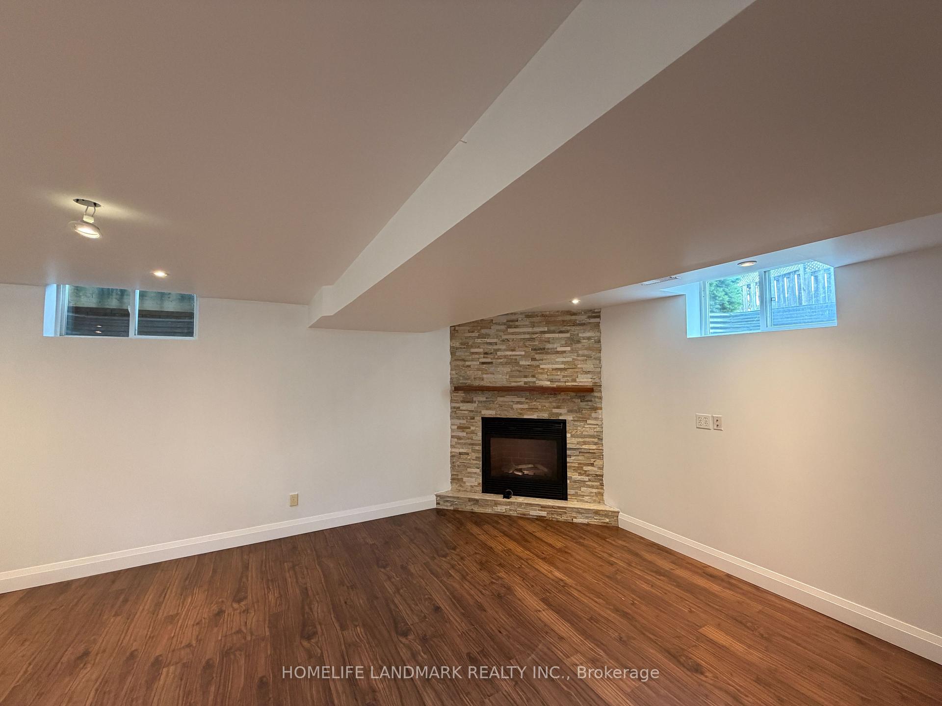 Photo 15 of 921 Windflower Place, Kitchener, Larentian West — HOMEH