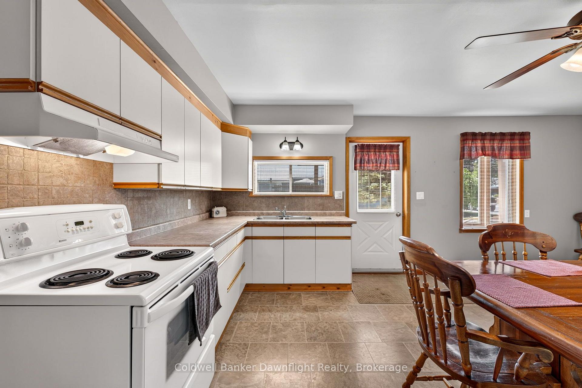Photo 16 of 183 Victoria Avenue, South Huron, Stephen — HOMEH