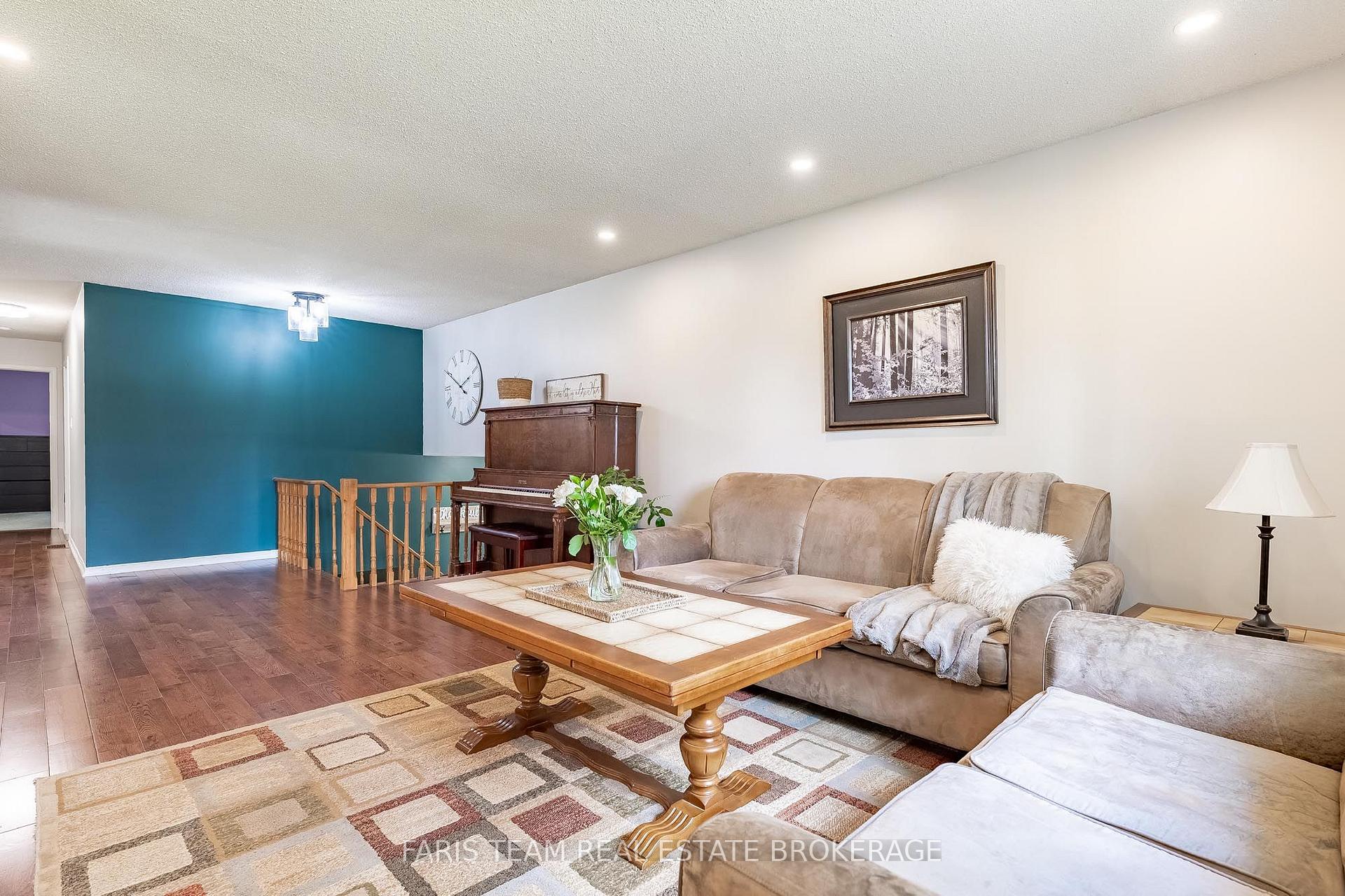 Photo 6 of 1202 Sunnidale Road, Springwater, Centre Vespra — HOMEH