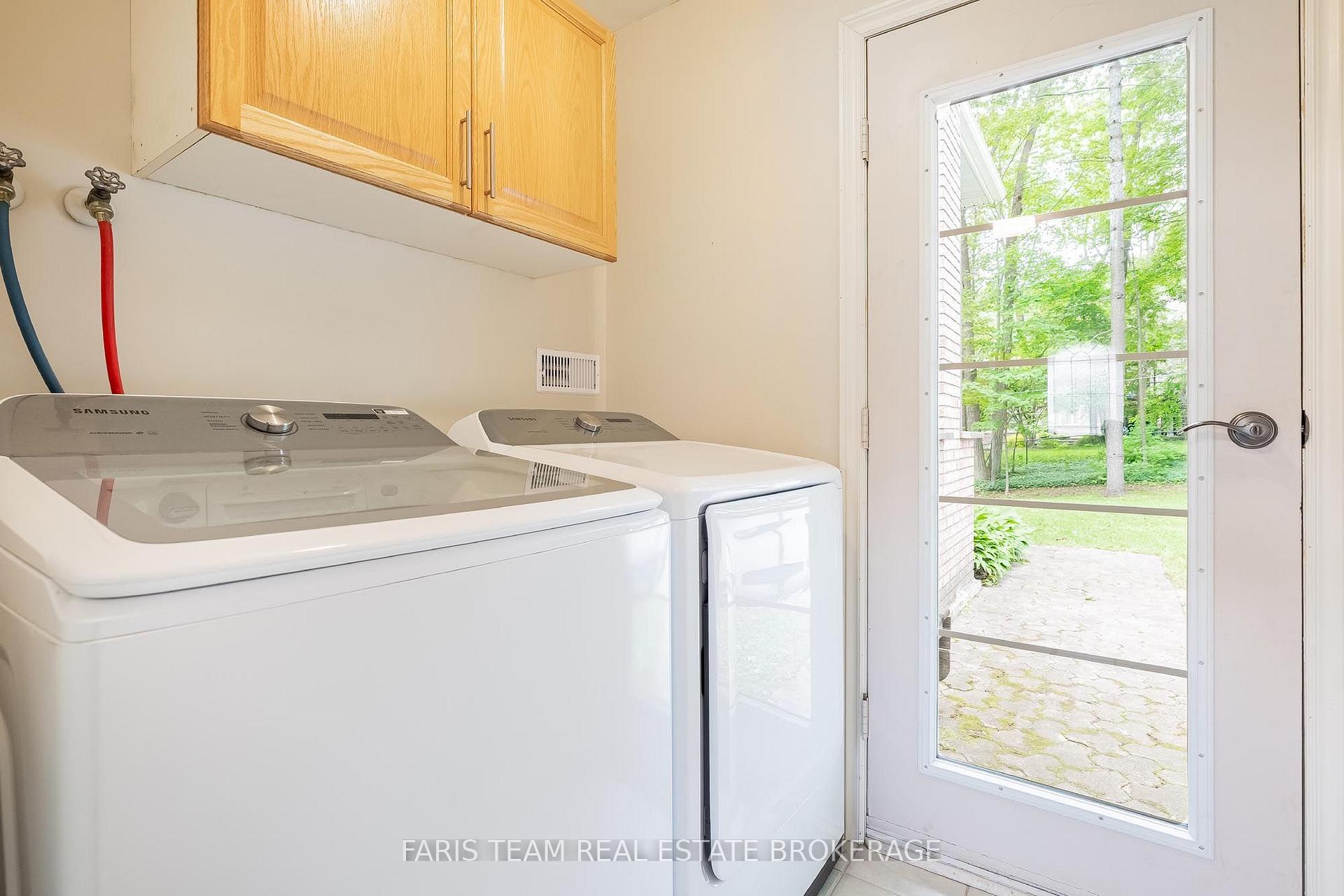 Photo 13 of 1202 Sunnidale Road, Springwater, Centre Vespra — HOMEH