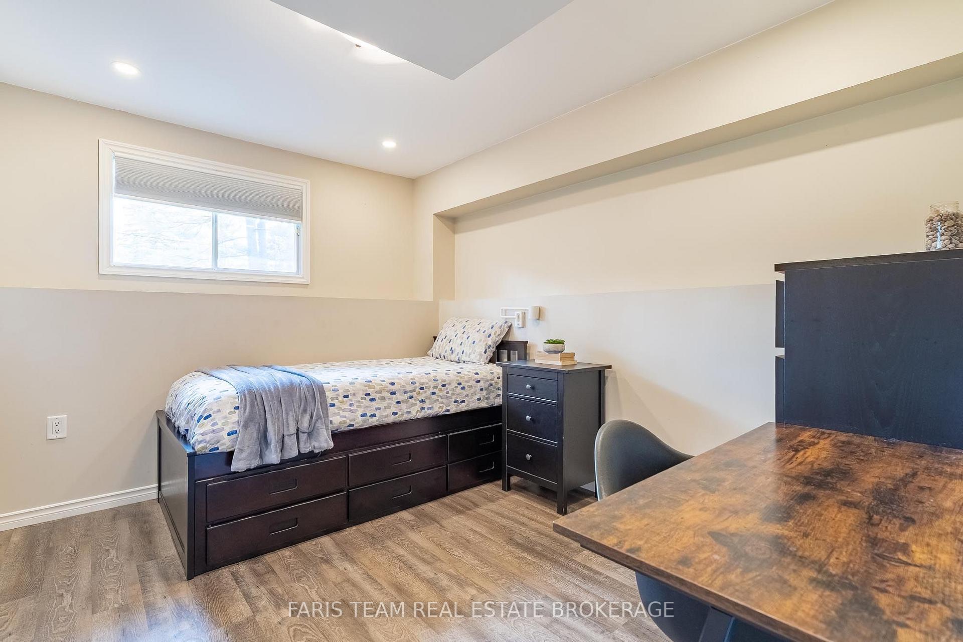 Photo 17 of 1202 Sunnidale Road, Springwater, Centre Vespra — HOMEH