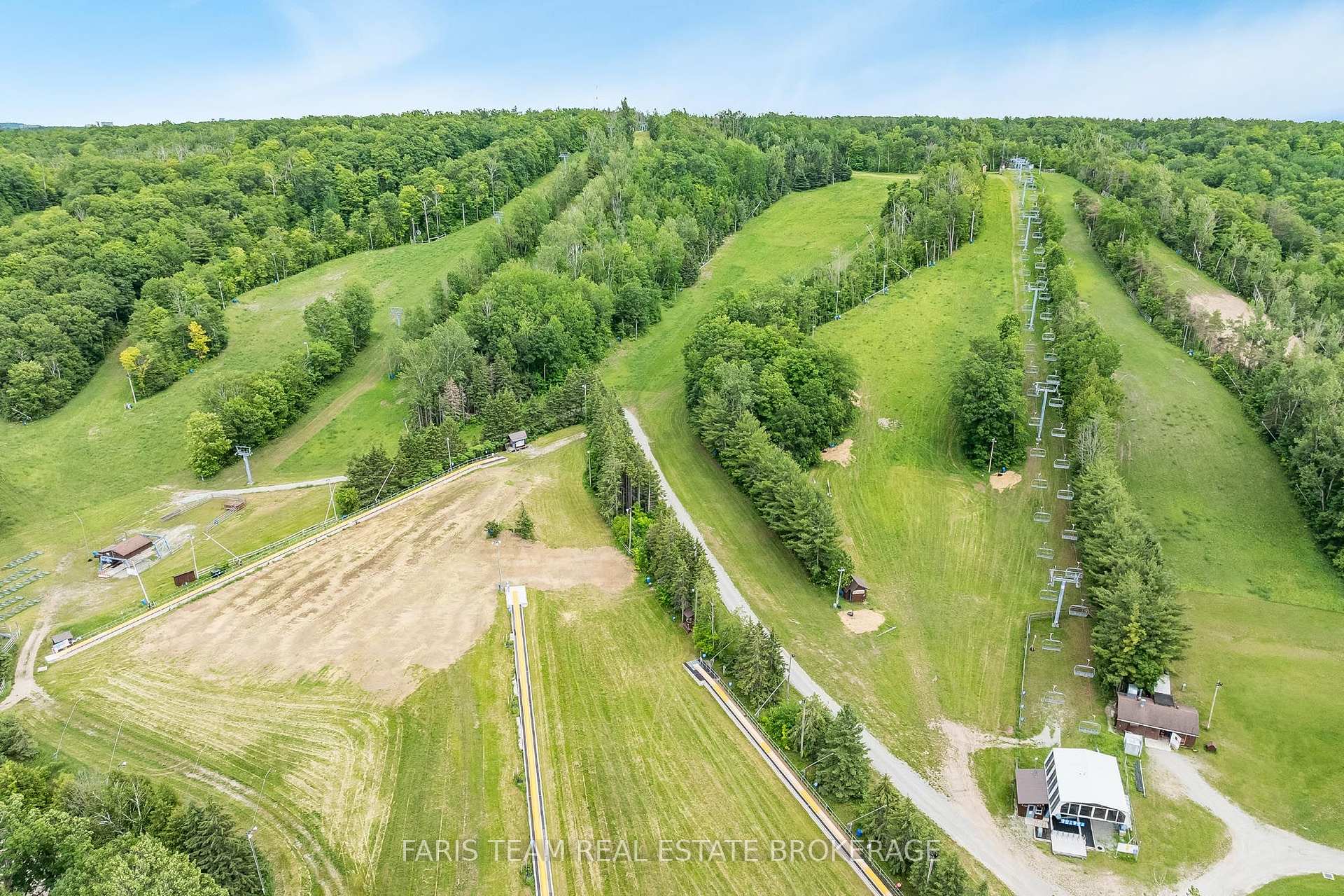 Photo 26 of 1202 Sunnidale Road, Springwater, Centre Vespra — HOMEH