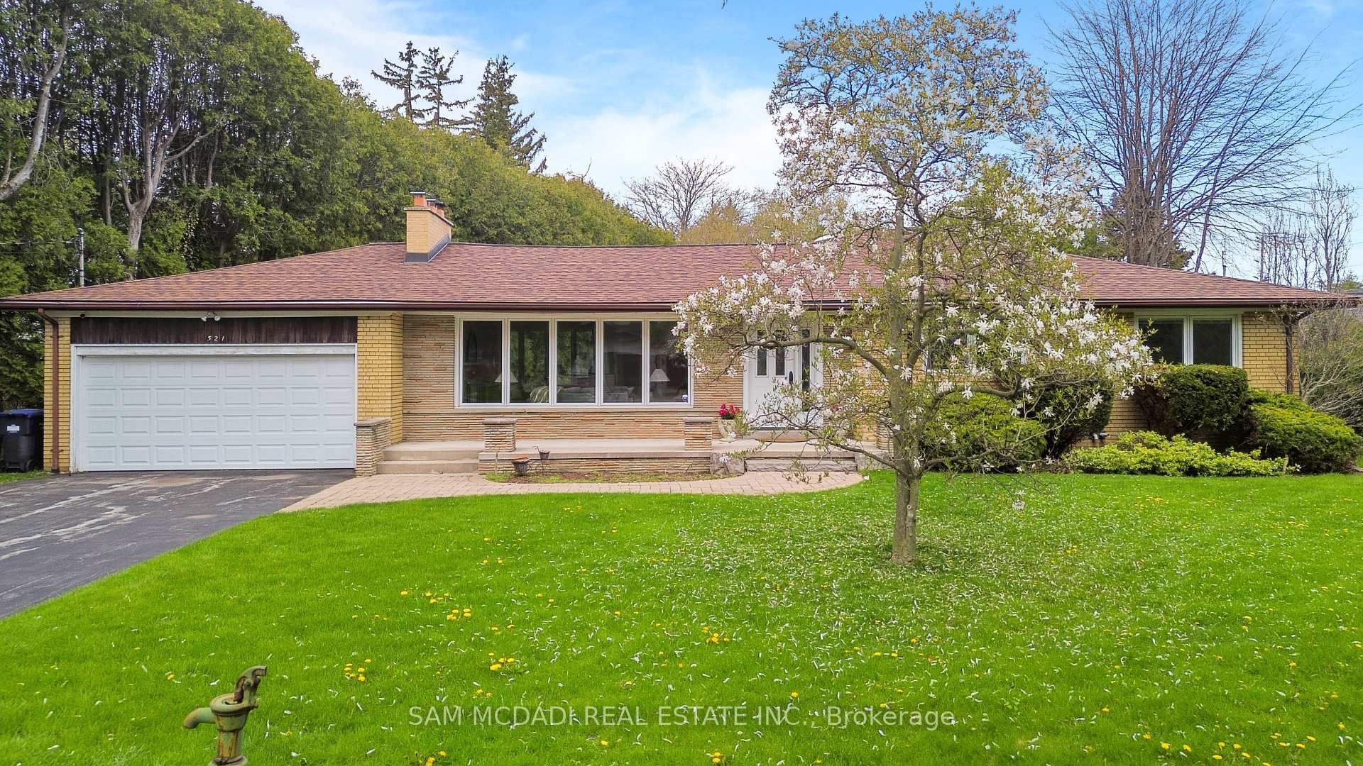 Photo 2 of 521 Vanessa Crescent, Mississauga, Lorne Park — HOMEH