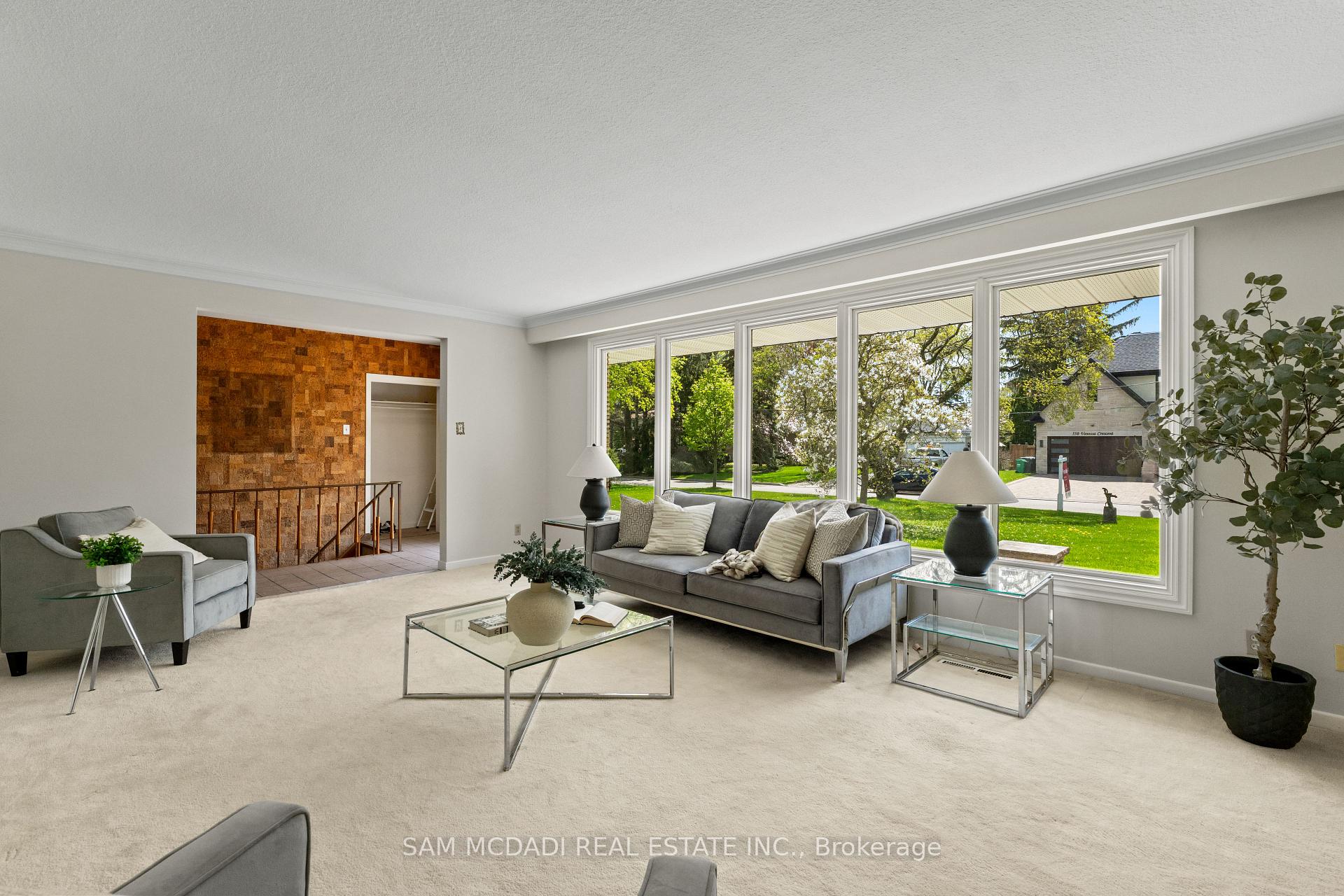Photo 5 of 521 Vanessa Crescent, Mississauga, Lorne Park — HOMEH