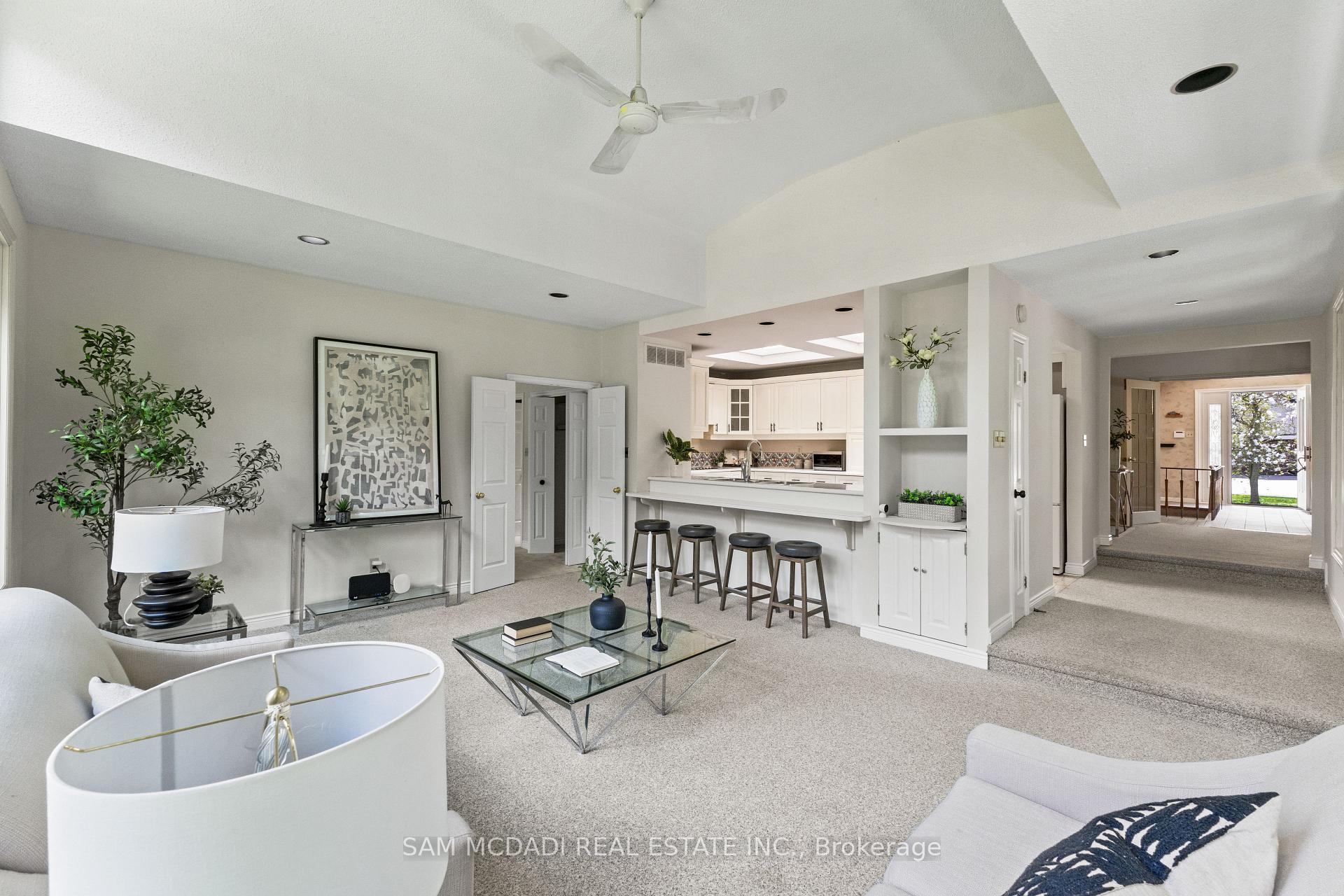 Photo 11 of 521 Vanessa Crescent, Mississauga, Lorne Park — HOMEH