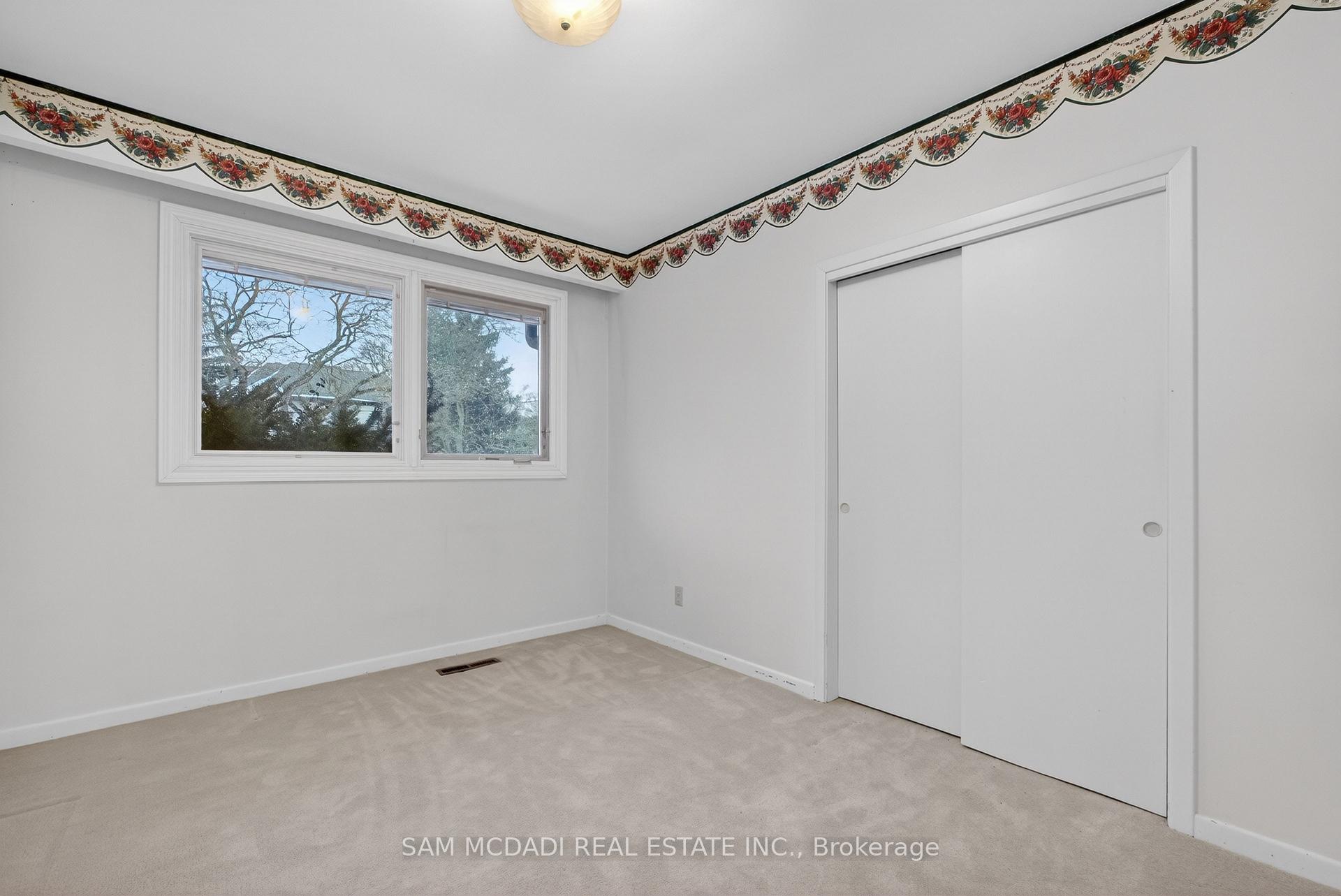 Photo 20 of 521 Vanessa Crescent, Mississauga, Lorne Park — HOMEH