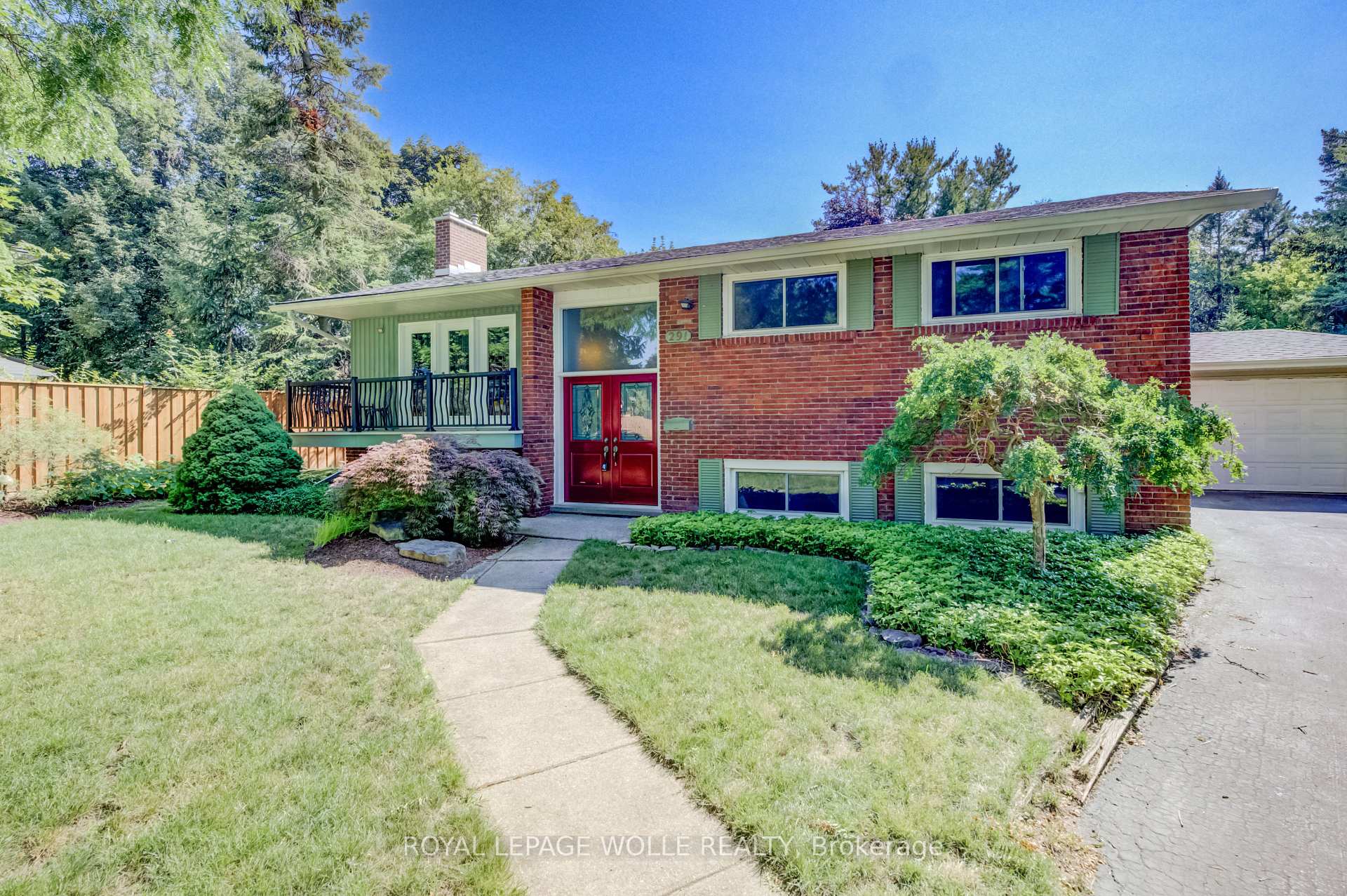 Photo 3 of 291 Villa Place, Waterloo, Lincoln Village — HOMEH